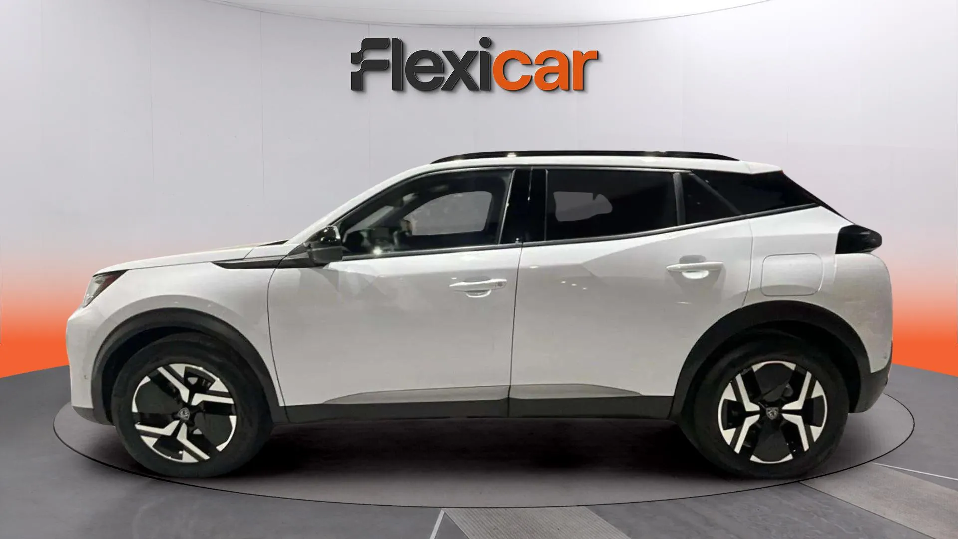 Peugeot 2008 Allure PureTech 130 EAT8 - foto 4