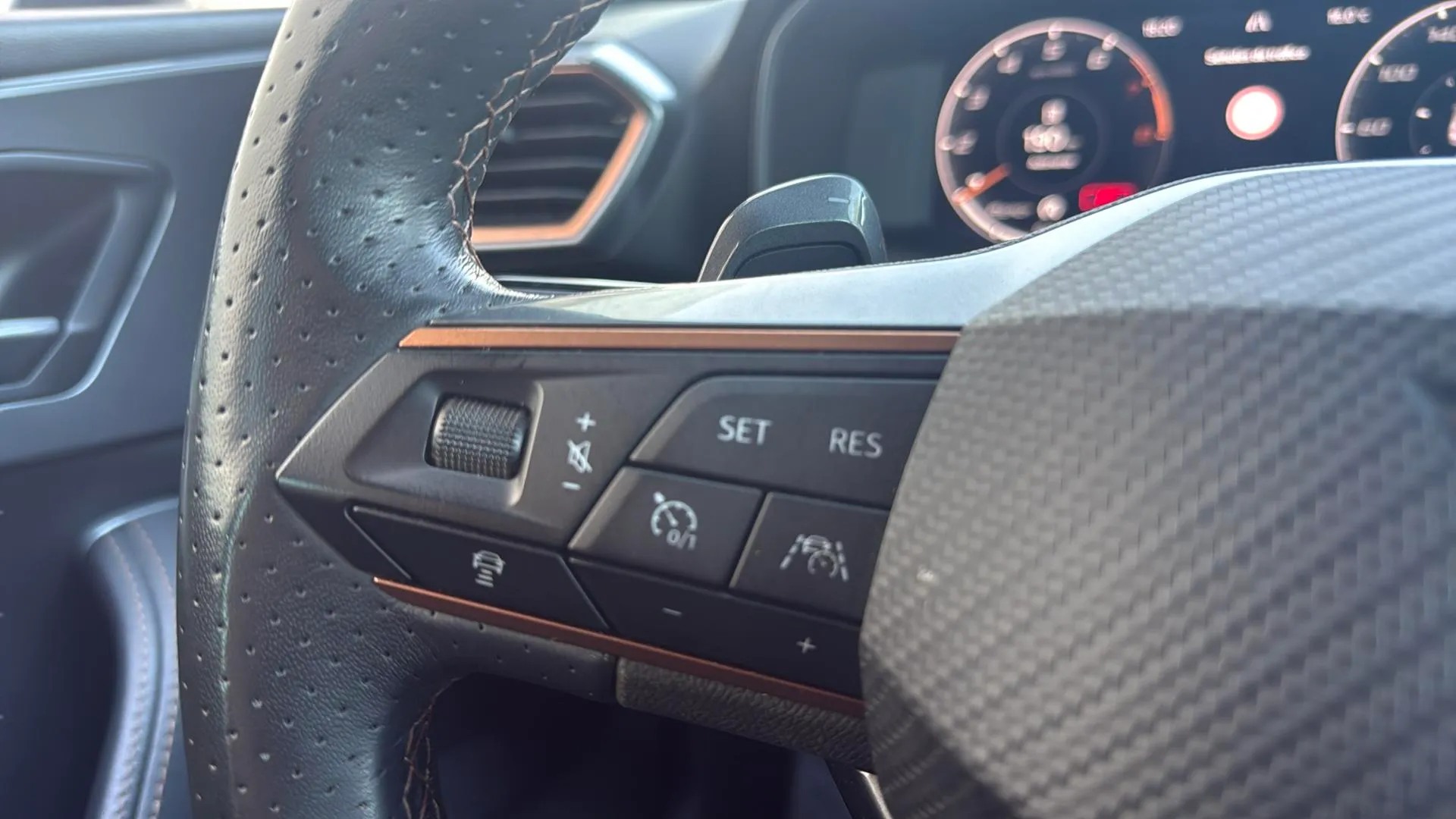 Cupra León 1.5 eTSI DSG - foto 9