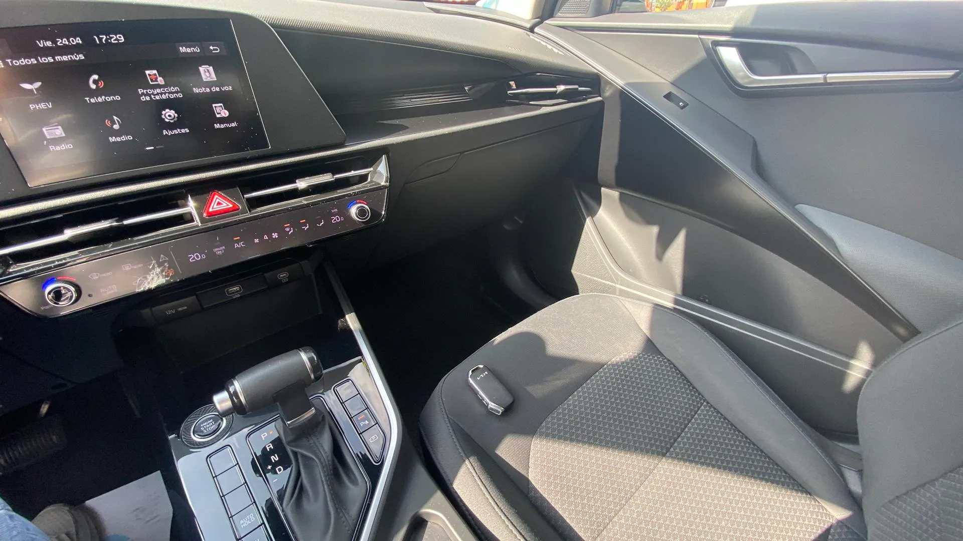 Kia Niro 1.6 GDi PHEV Concept - foto 22