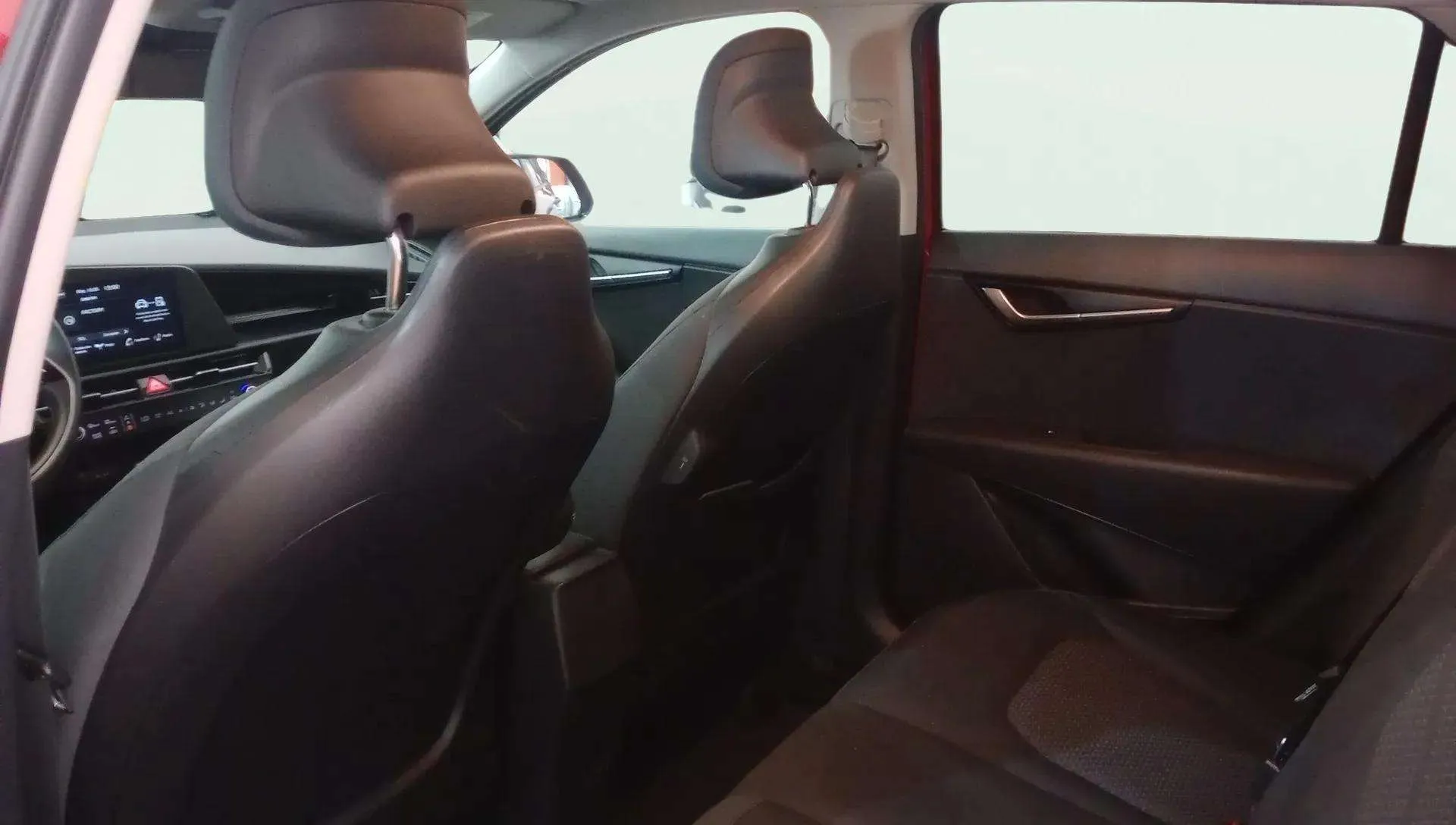 Kia Niro 1.6 GDi PHEV Concept - foto 25