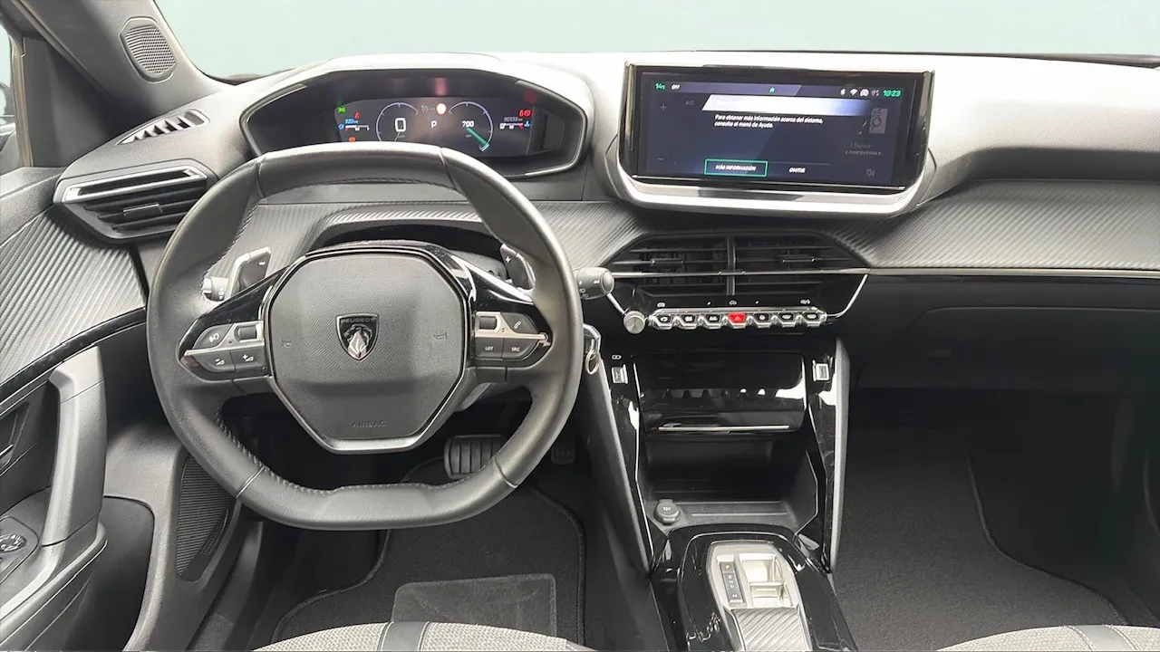 Peugeot 2008 Allure PureTech 130 EAT8 - foto 9
