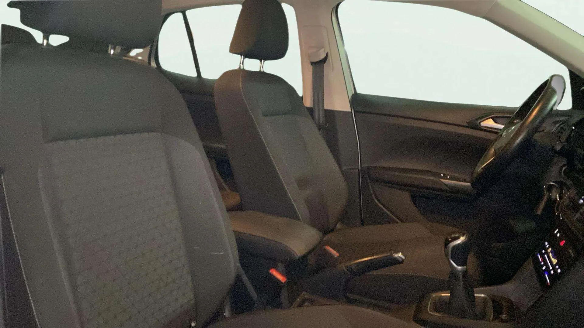Volkswagen T-Cross Advance 1.0 TSI - foto 24