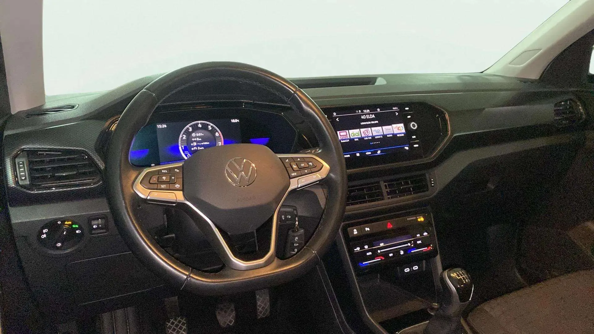 Volkswagen T-Cross Advance 1.0 TSI - foto 9