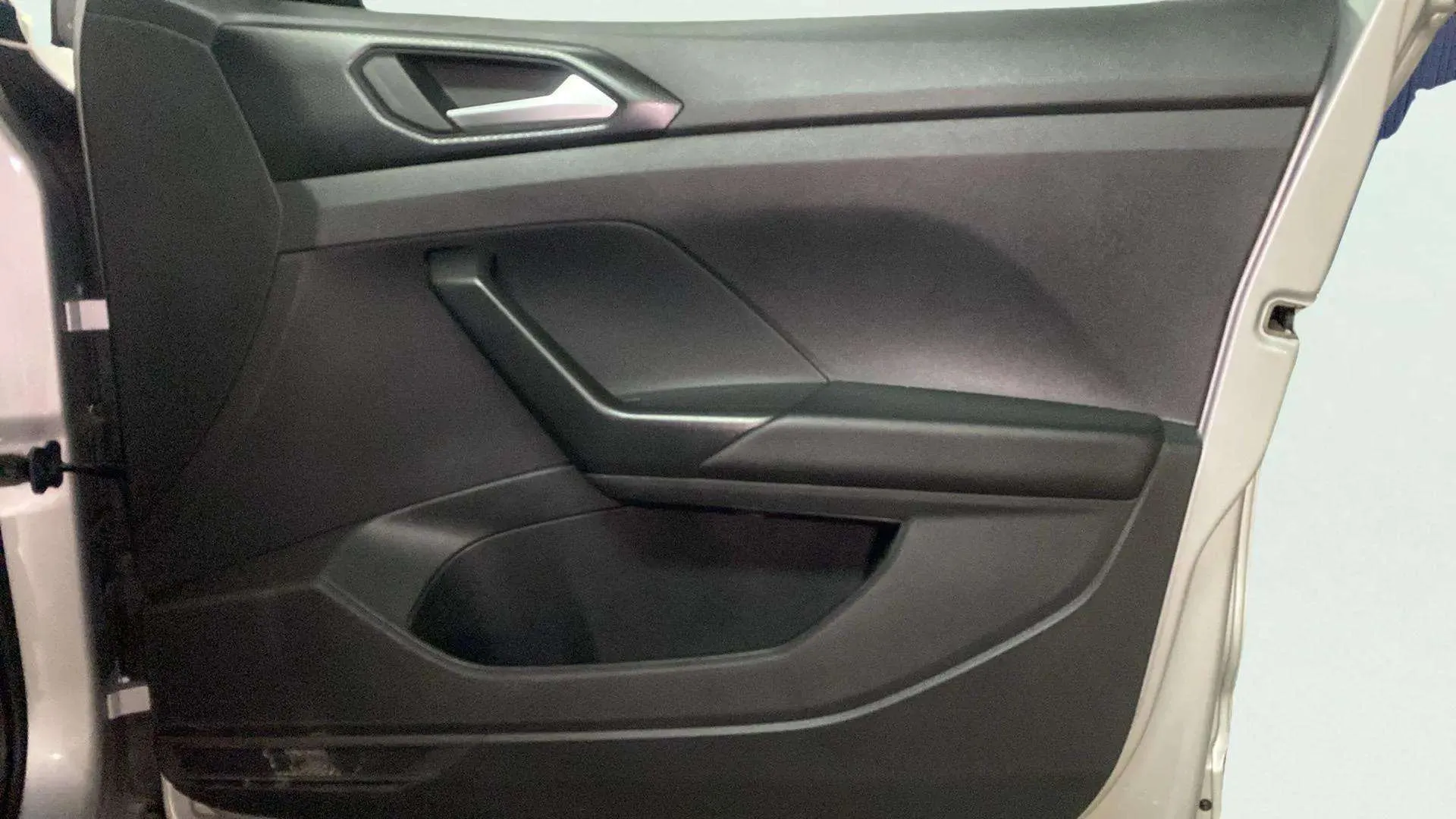 Volkswagen T-Cross Advance 1.0 TSI - foto 29