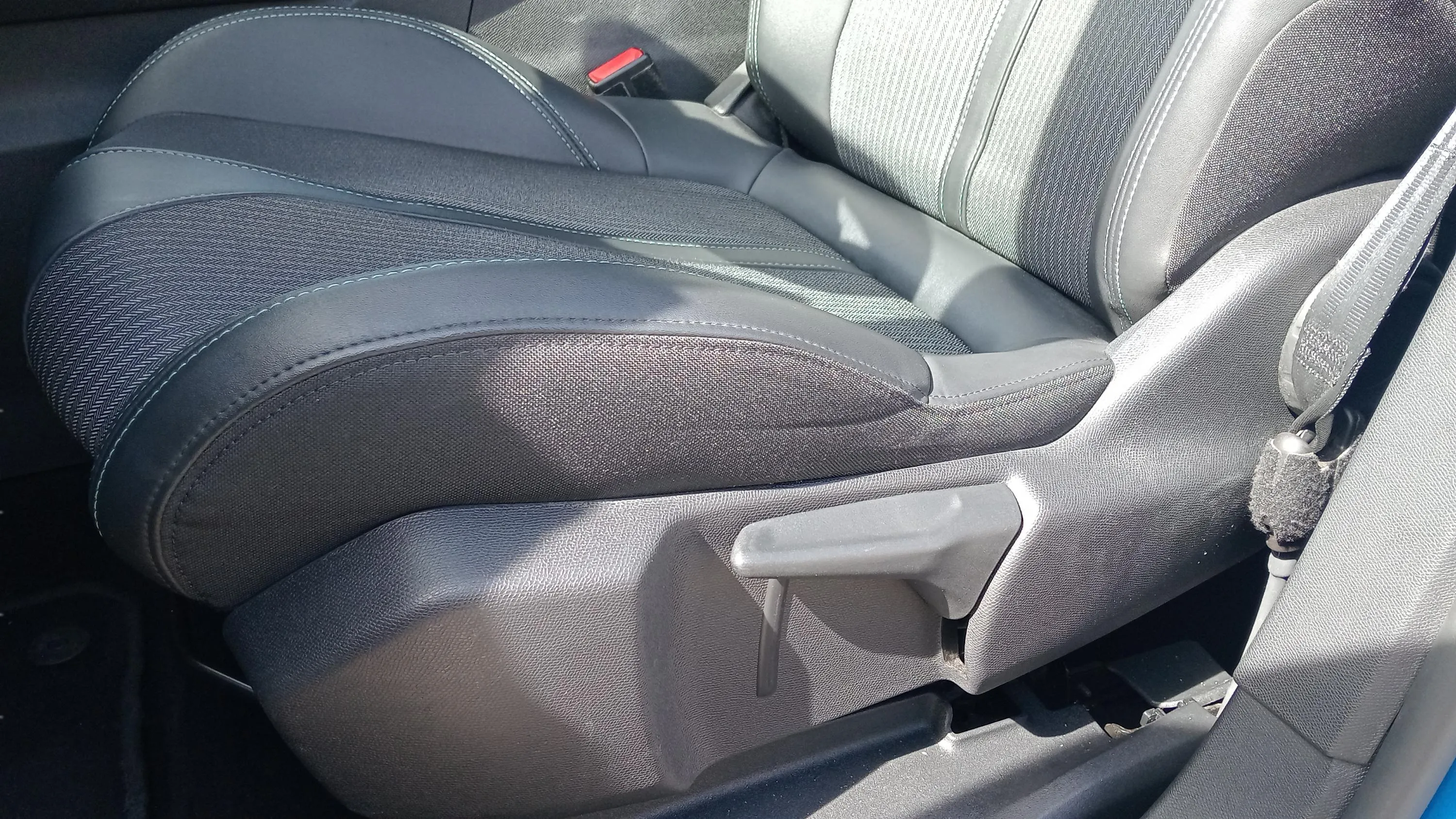 Peugeot 3008 1.2 PureTech Active - foto 21