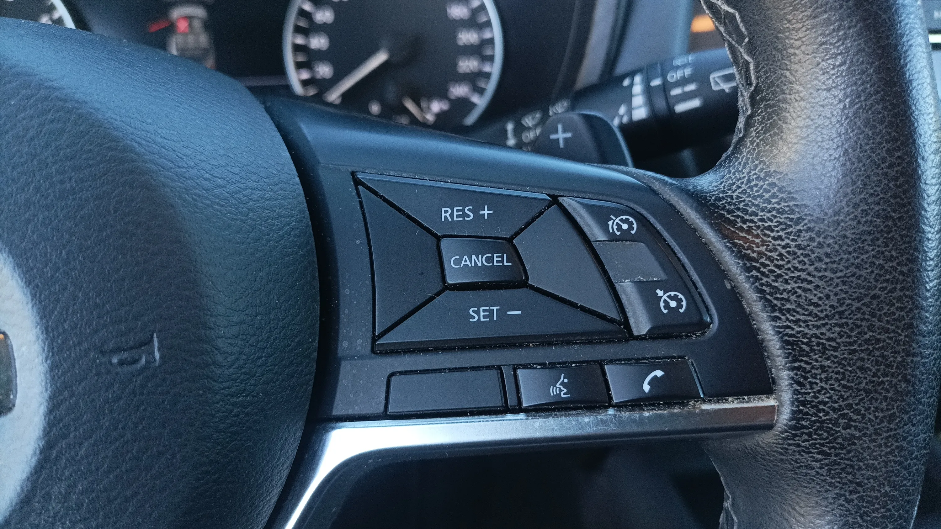 Nissan Juke DIG-T DCT N-Connecta - foto 13