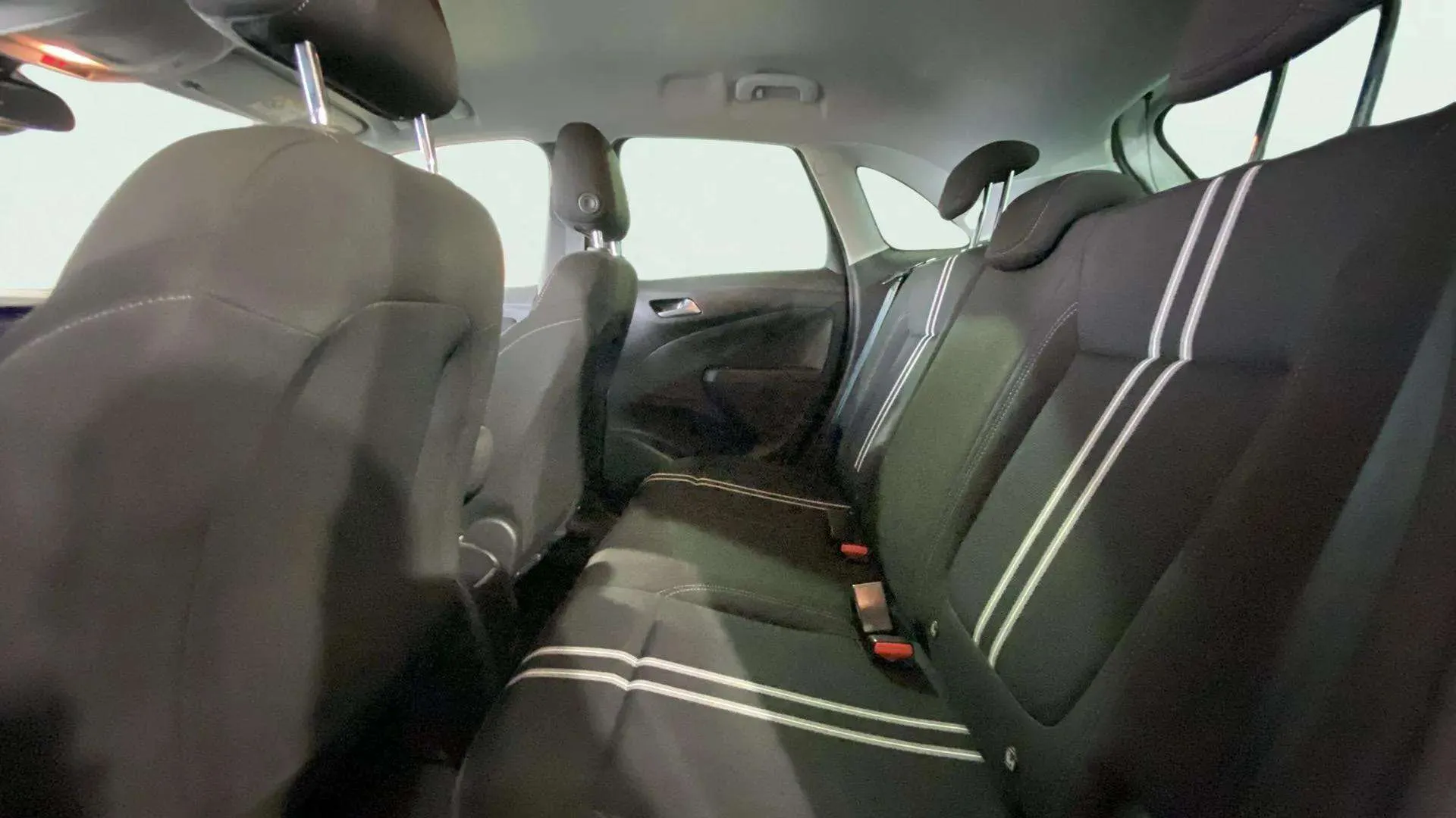 Opel Crossland 1.2 Elegance AT6 - foto 15