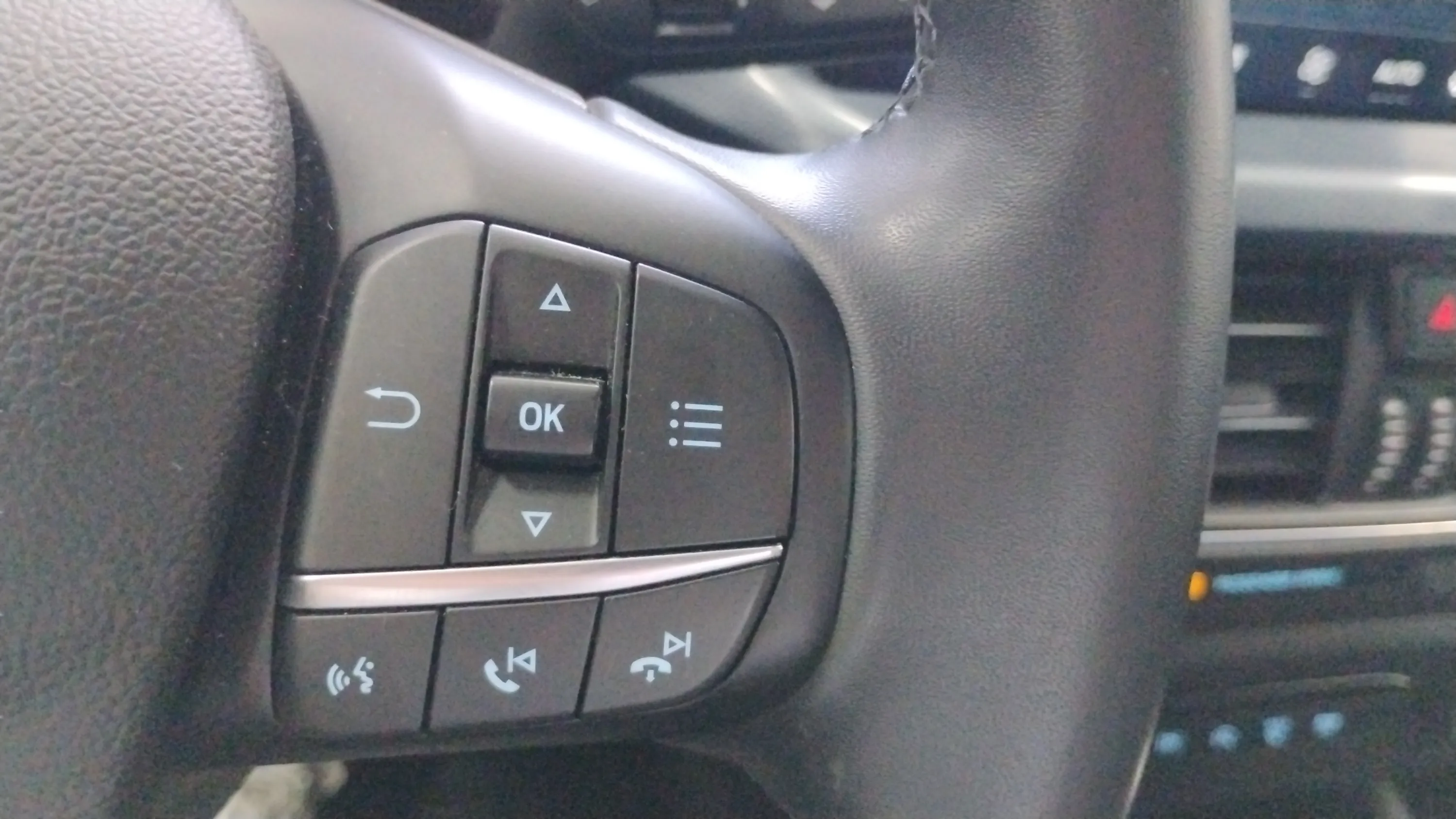 Ford Focus 1.0 EcoBoost MHEV Active X - foto 15