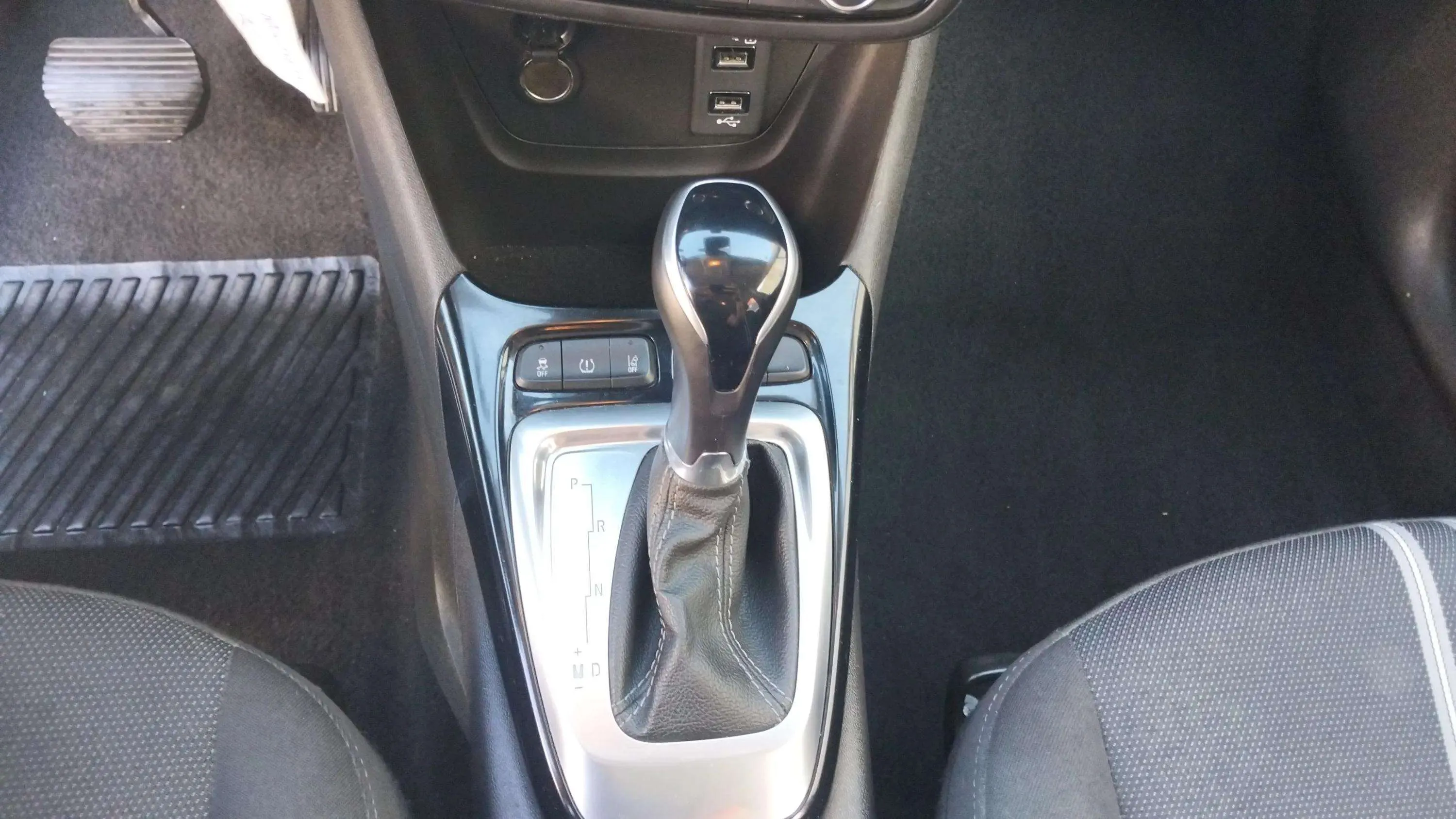 Opel Crossland 1.2 Elegance AT6 - foto 16