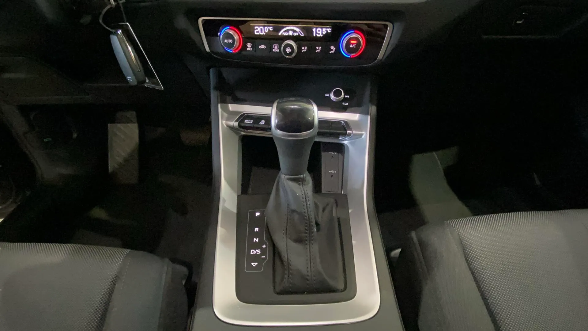 Audi Q3 Advanced 35 TDI S tronic - foto 22