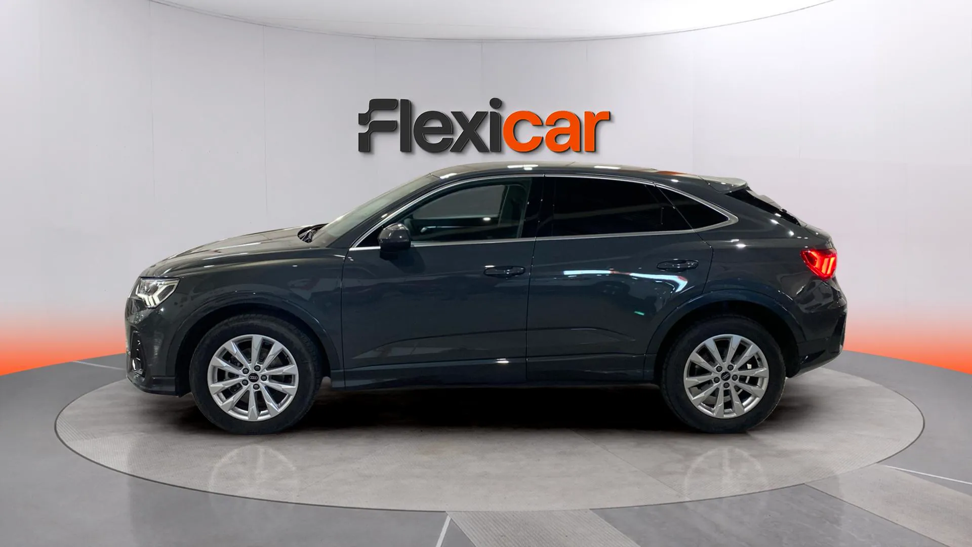 Audi Q3 Advanced 35 TDI S tronic - foto 4