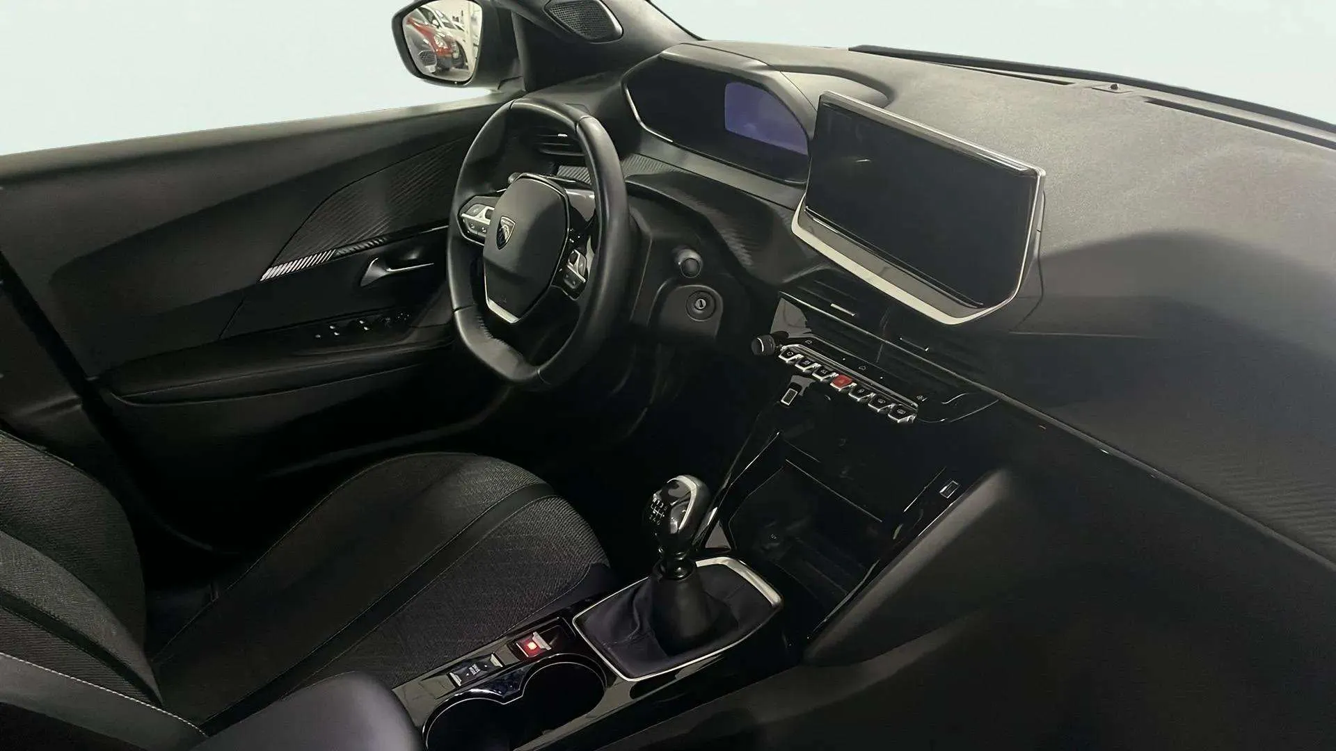 Peugeot 2008 Allure PureTech 100 - foto 11