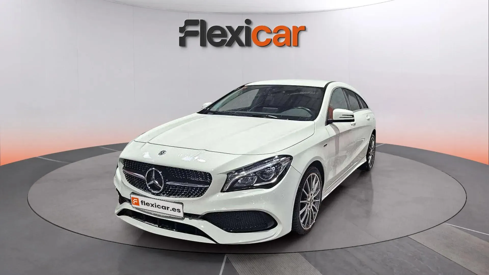 Mercedes-Benz CLA 200 D DCT Shooting Brake - foto 2