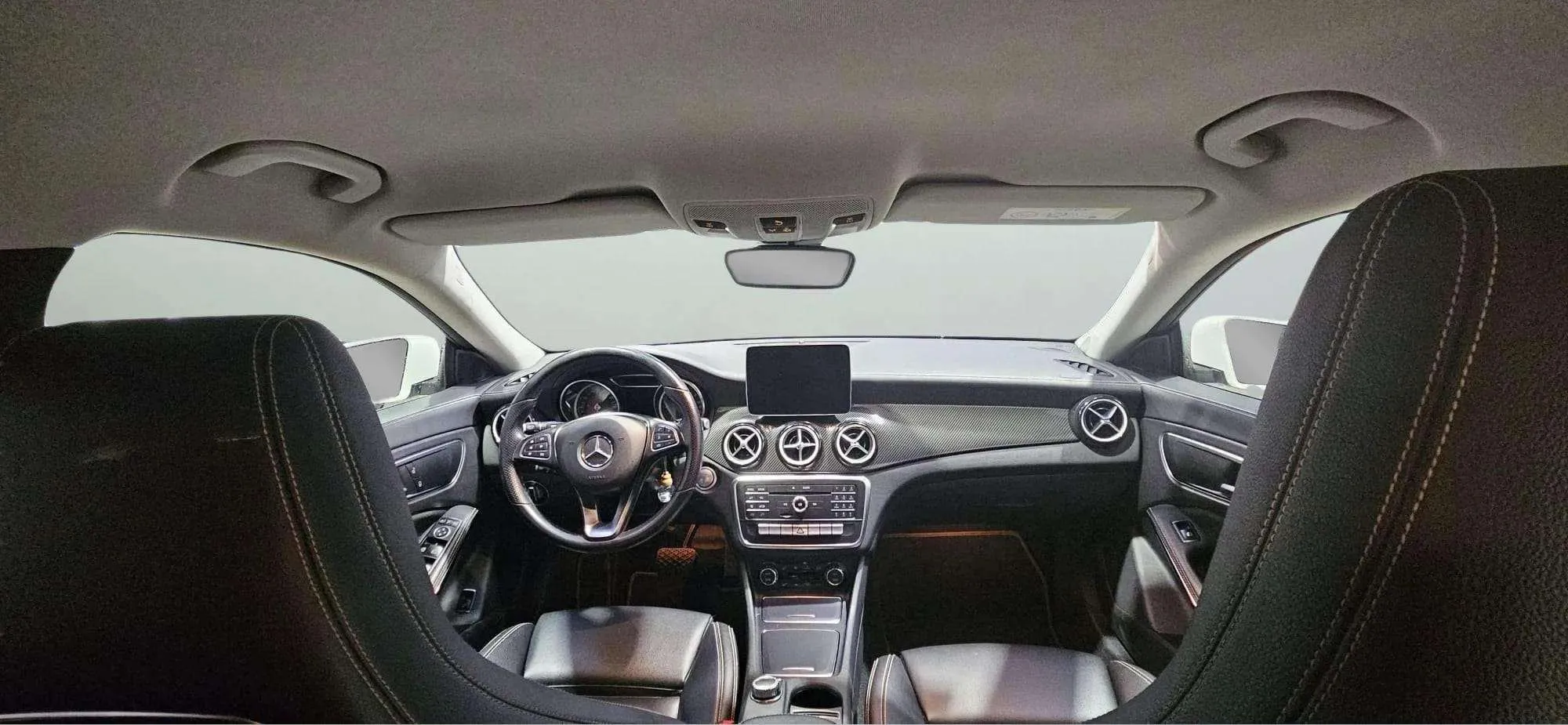 Mercedes-Benz CLA 200 D DCT Shooting Brake - foto 11