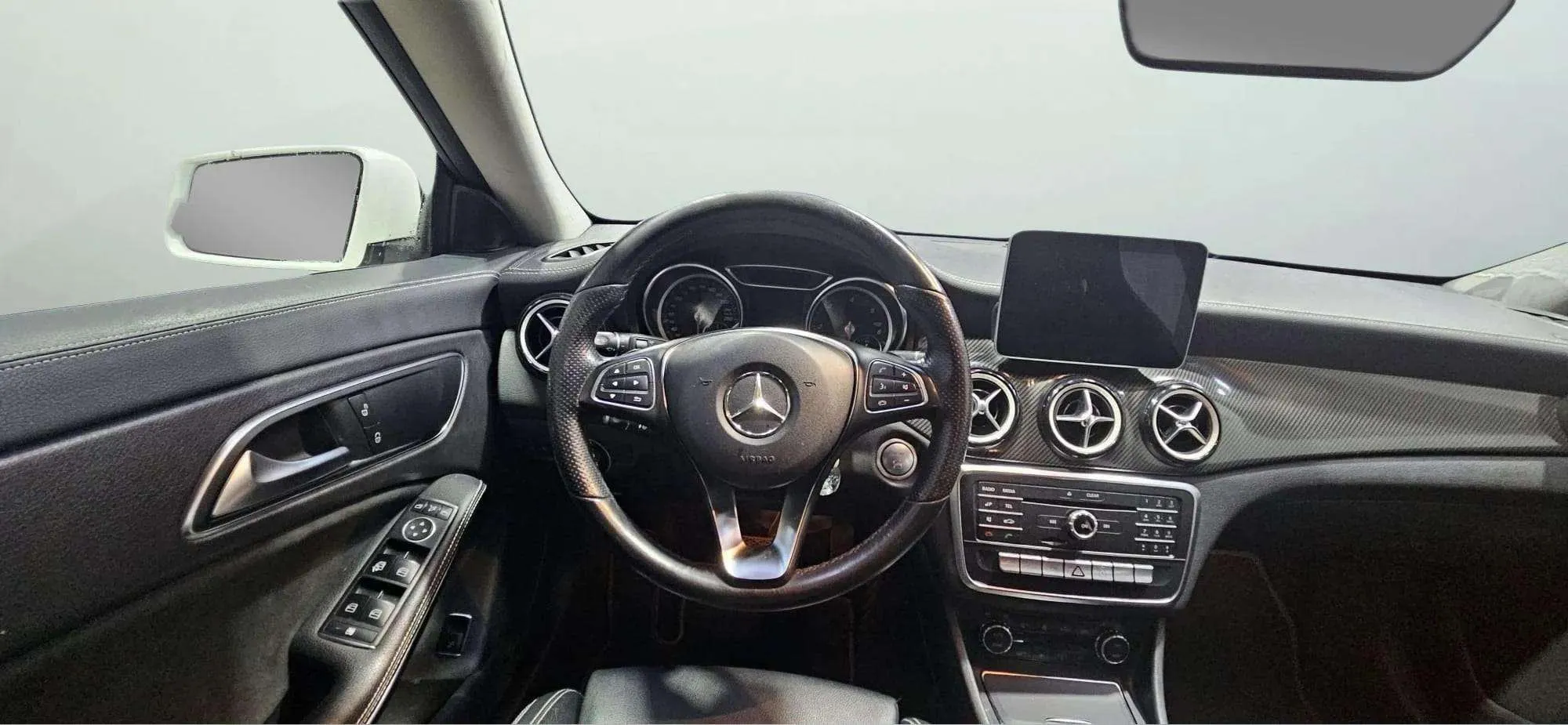 Mercedes-Benz CLA 200 D DCT Shooting Brake - foto 18