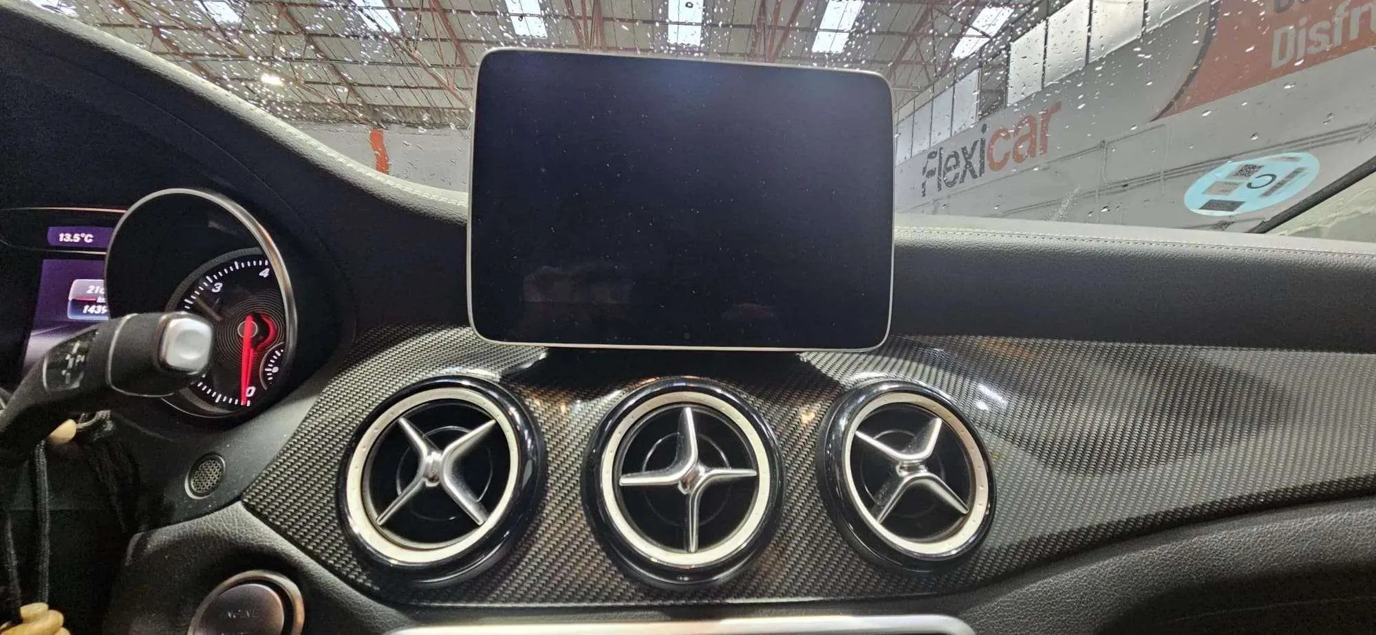Mercedes-Benz CLA 200 D DCT Shooting Brake - foto 22