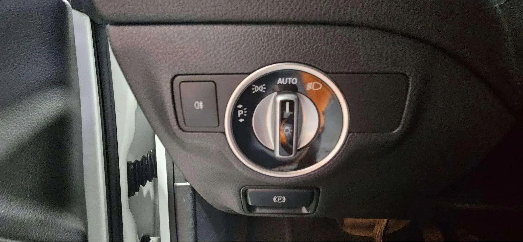 Mercedes-Benz CLA 200 D DCT Shooting Brake - foto 14