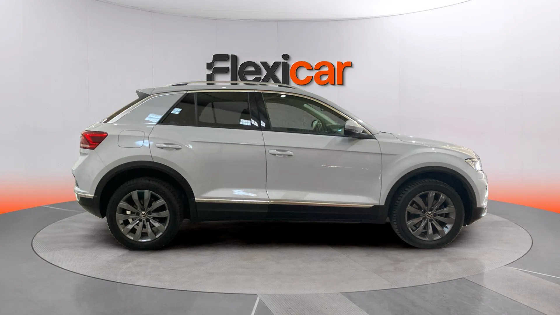 Volkswagen T-Roc Sport 2.0 TDI DSG - foto 7