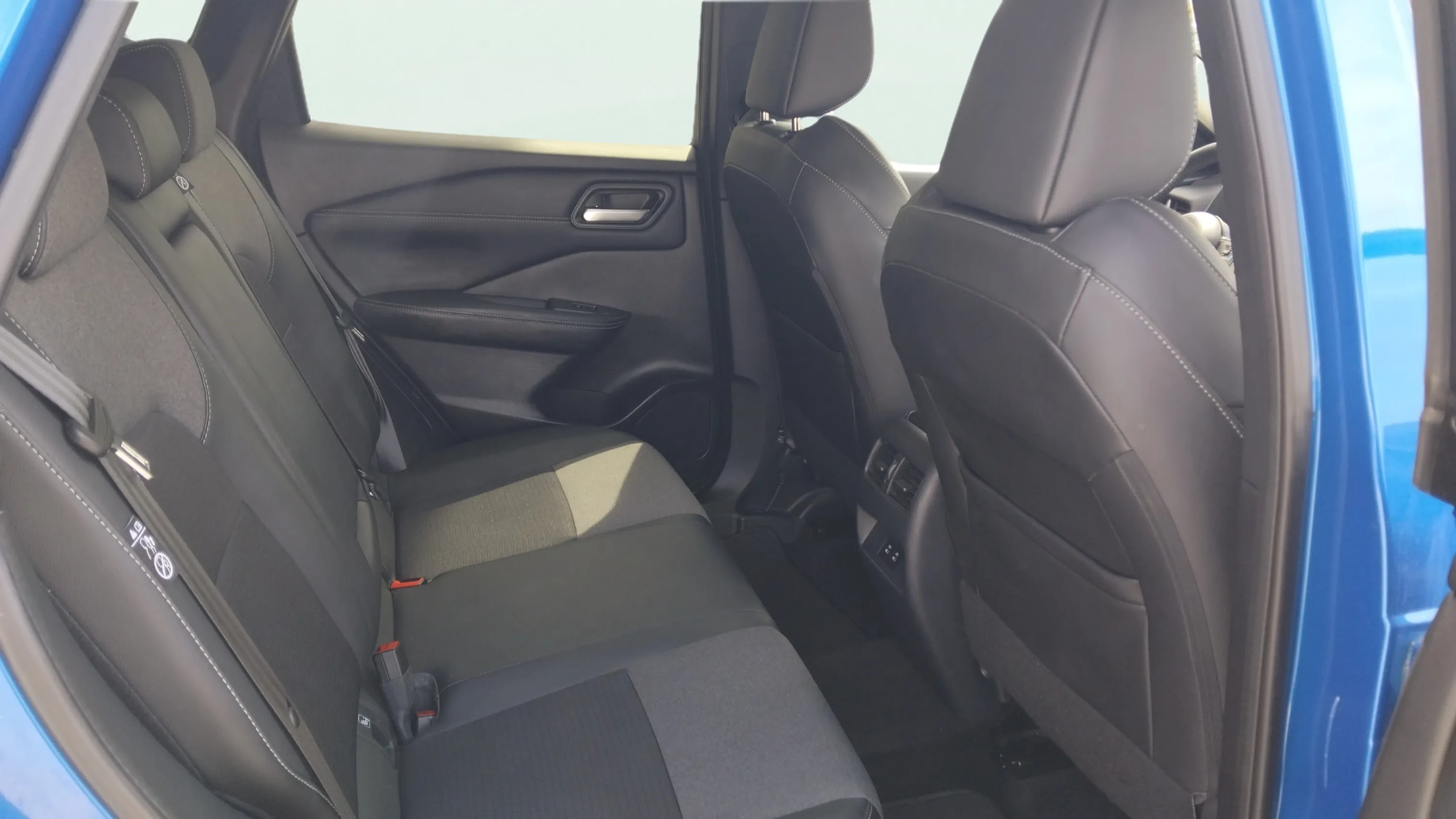 Nissan Qashqai DIG-T N-Connecta - foto 18