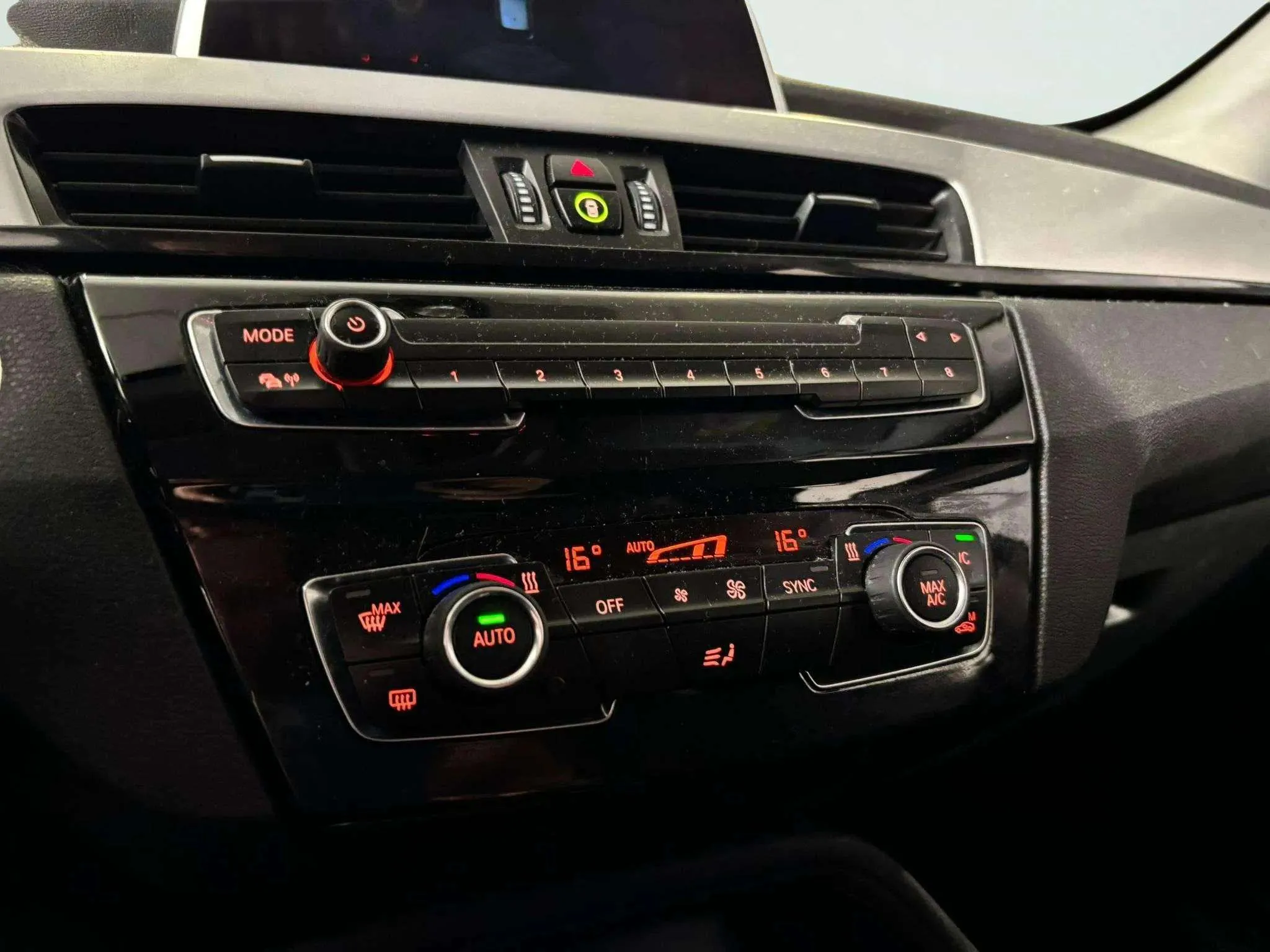 BMW X1 sDrive18d - foto 11
