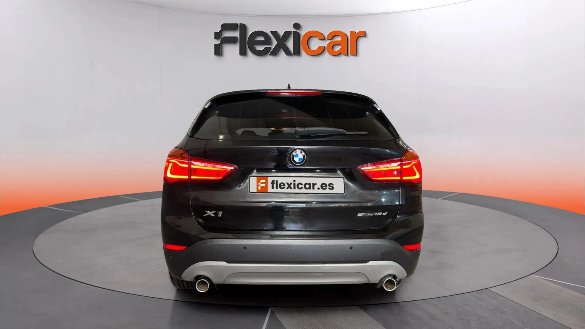 BMW X1 sDrive18d - foto 6
