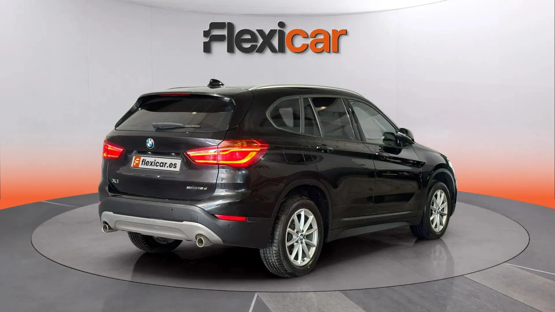 BMW X1 sDrive18d - foto 5