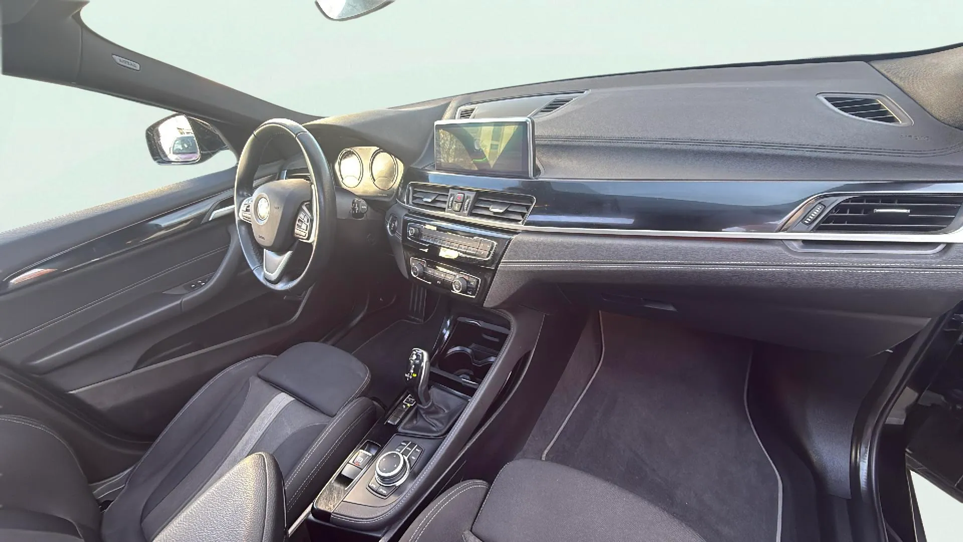 BMW X2 sDrive18i - foto 11