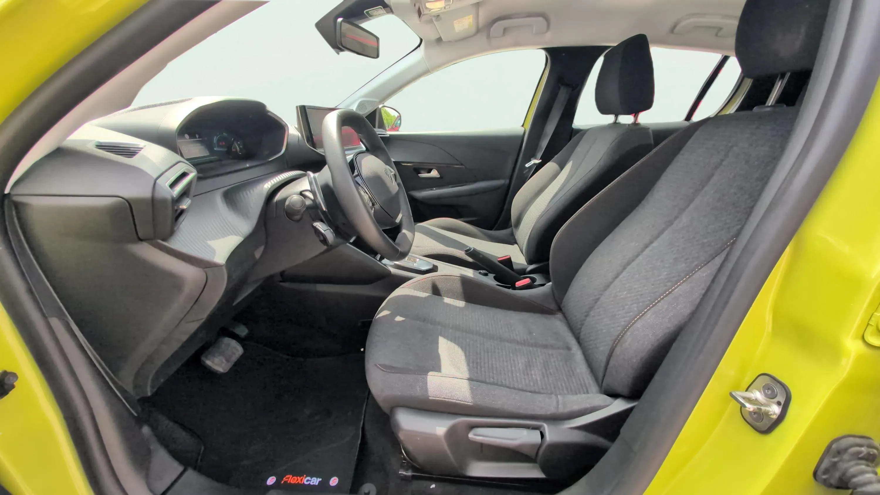 Peugeot 208 Style Hybrid 110 eDCS6 - foto 20