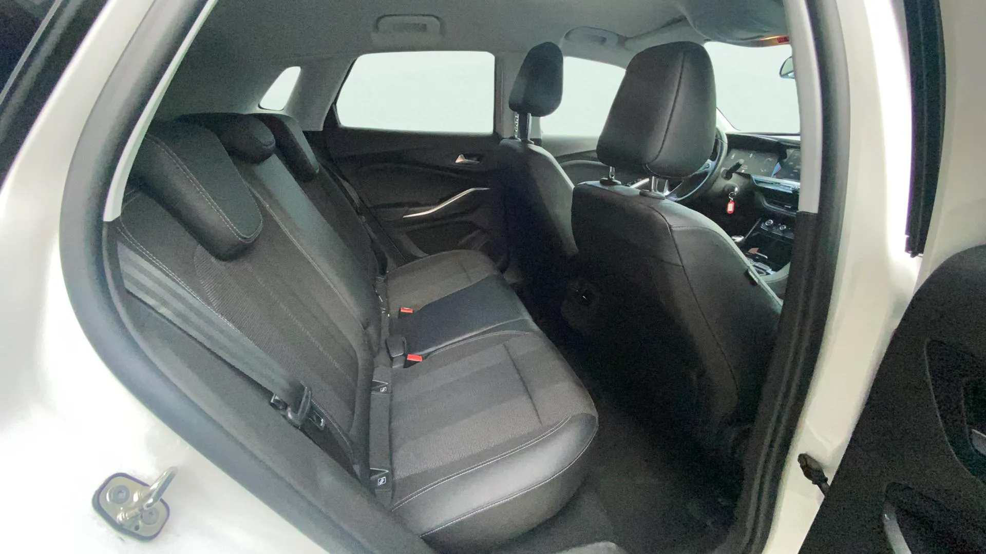 Opel Grandland 1.2 Turbo GS - foto 24