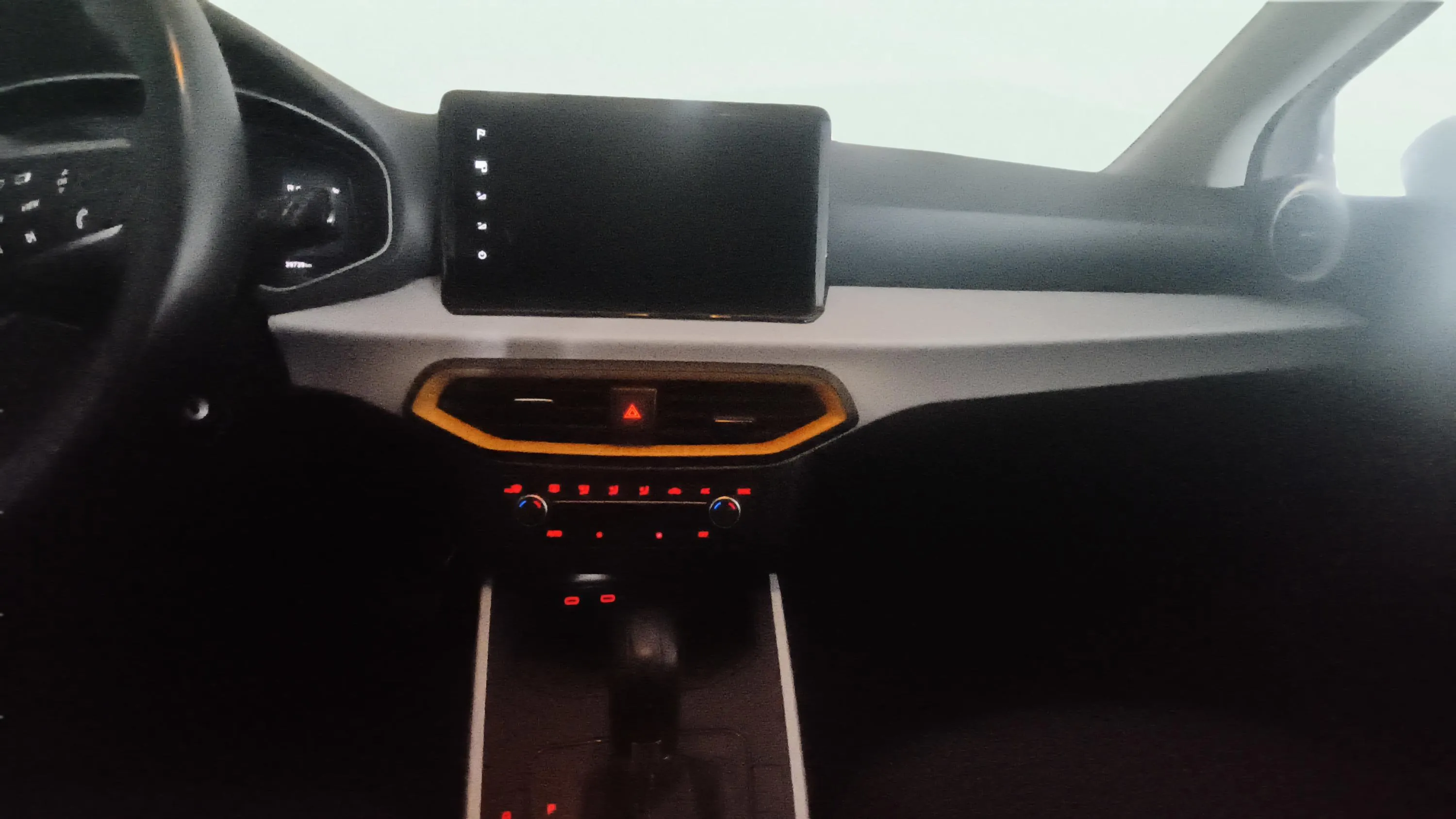 SEAT Arona 1.0 TSI DSG Style XL - foto 9