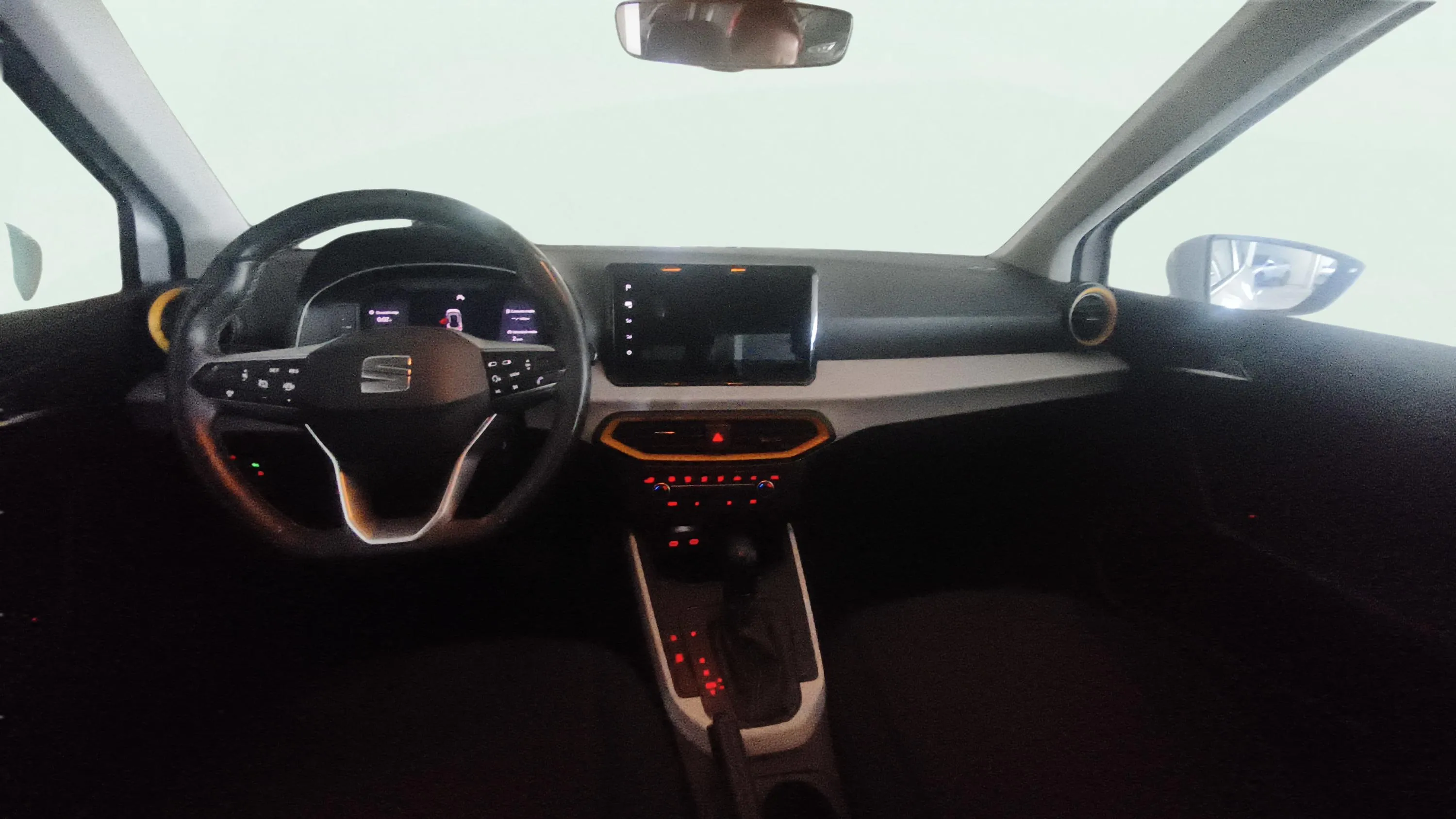 SEAT Arona 1.0 TSI DSG Style XL - foto 8
