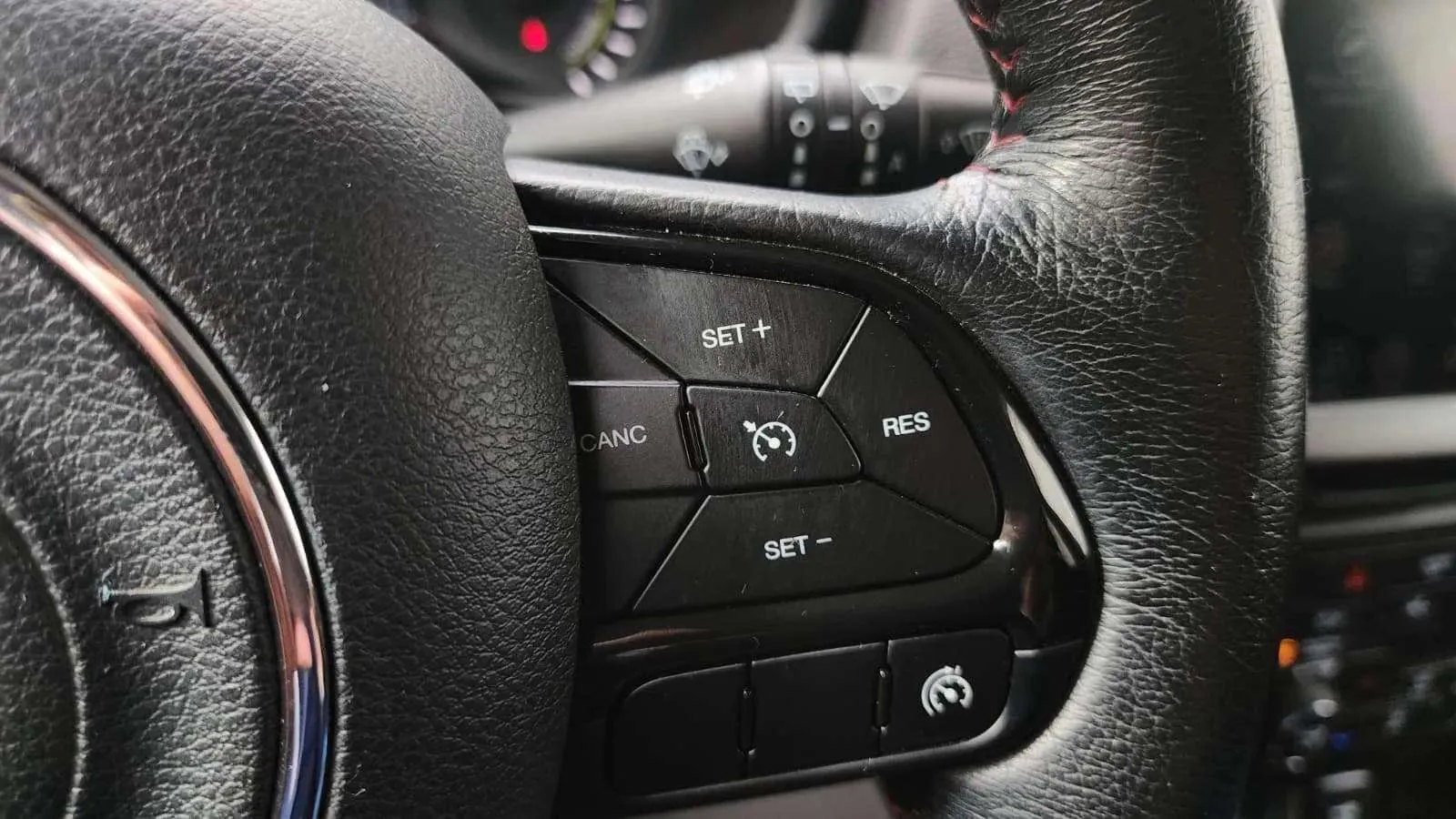 Jeep Renegade Limited 4xe 1.3 PHEV - foto 15