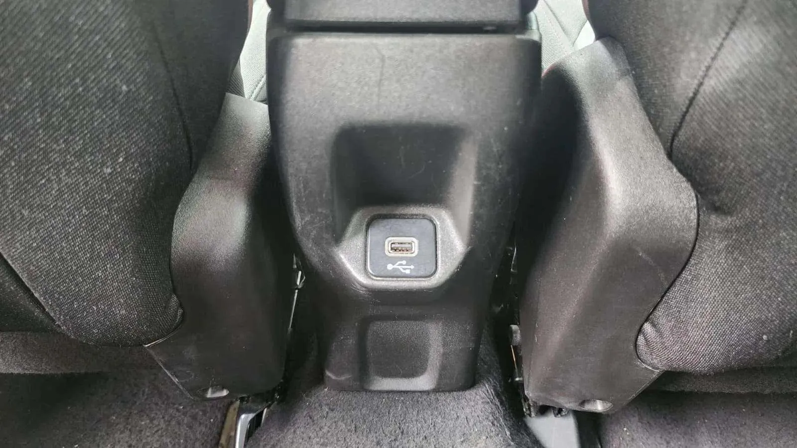 Jeep Renegade Limited 4xe 1.3 PHEV - foto 23