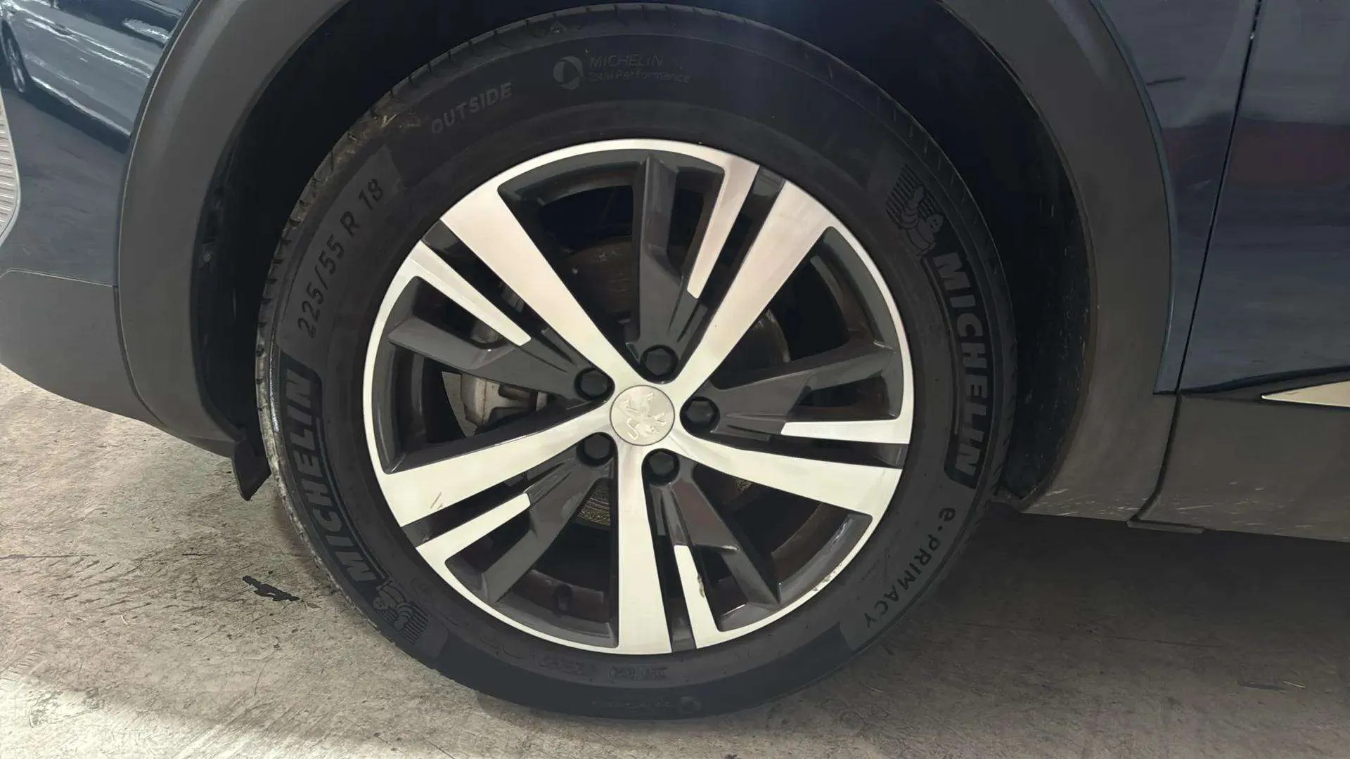 Peugeot 3008 1.2 PureTech Allure Pack - foto 27