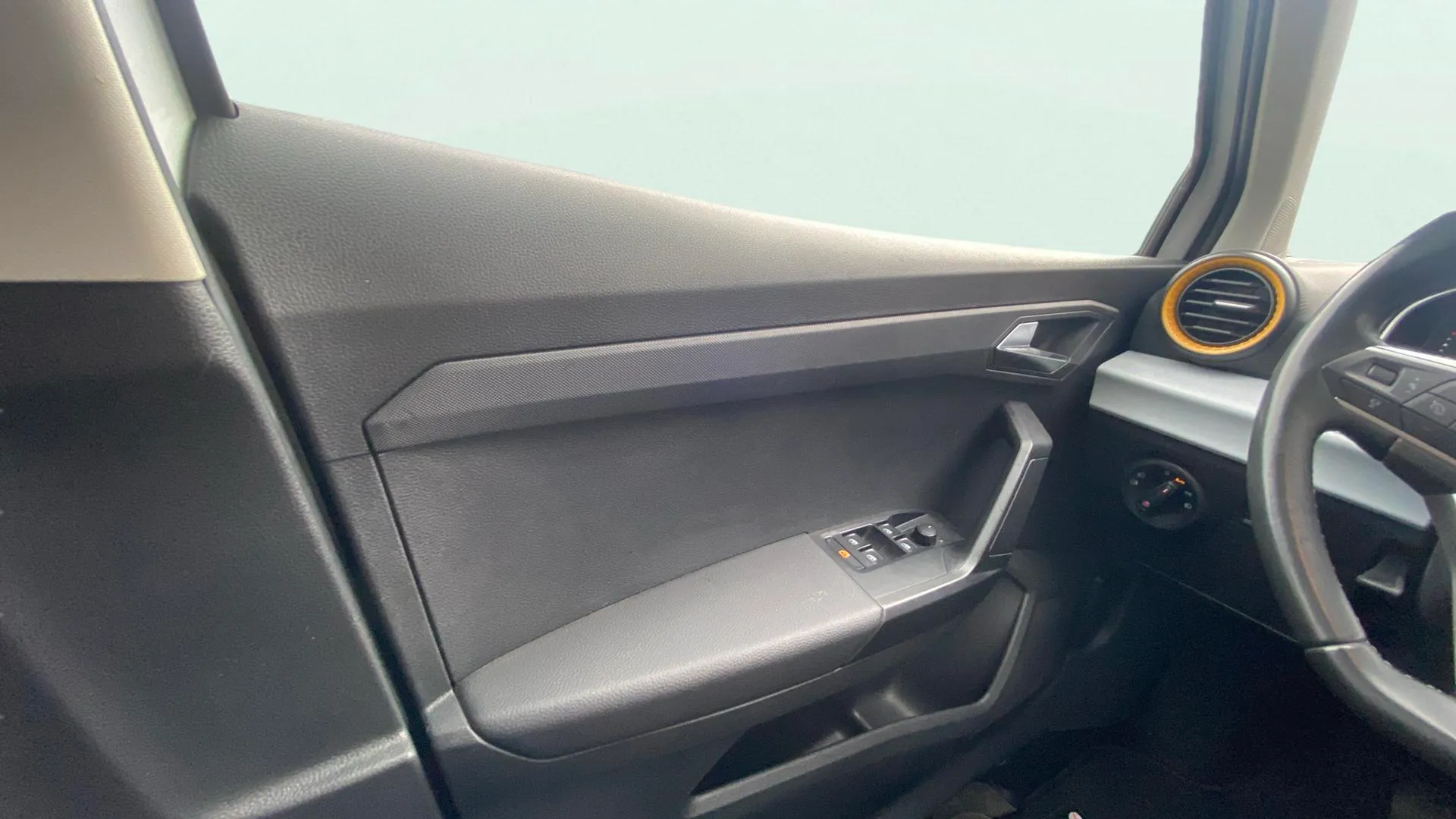 SEAT Arona 1.0 TSI DSG Style XL - foto 9