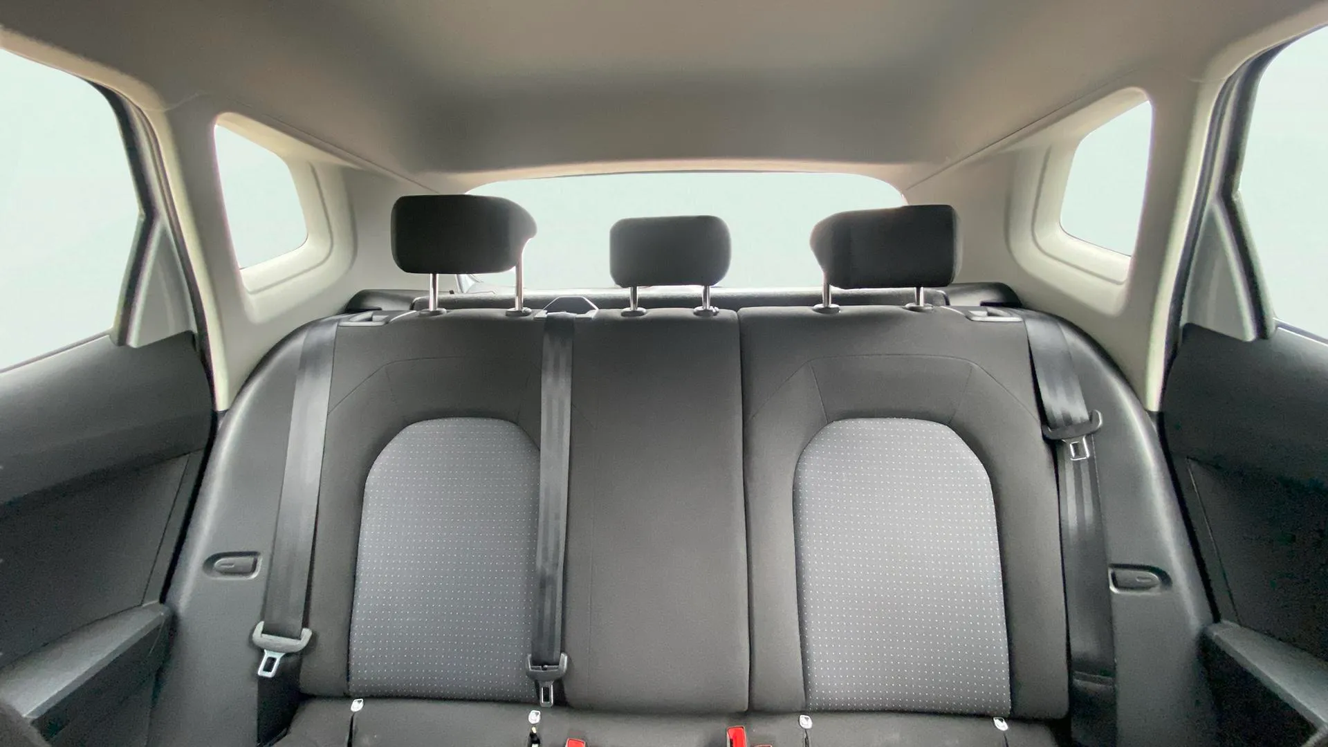 SEAT Arona 1.0 TSI DSG Style XL - foto 17