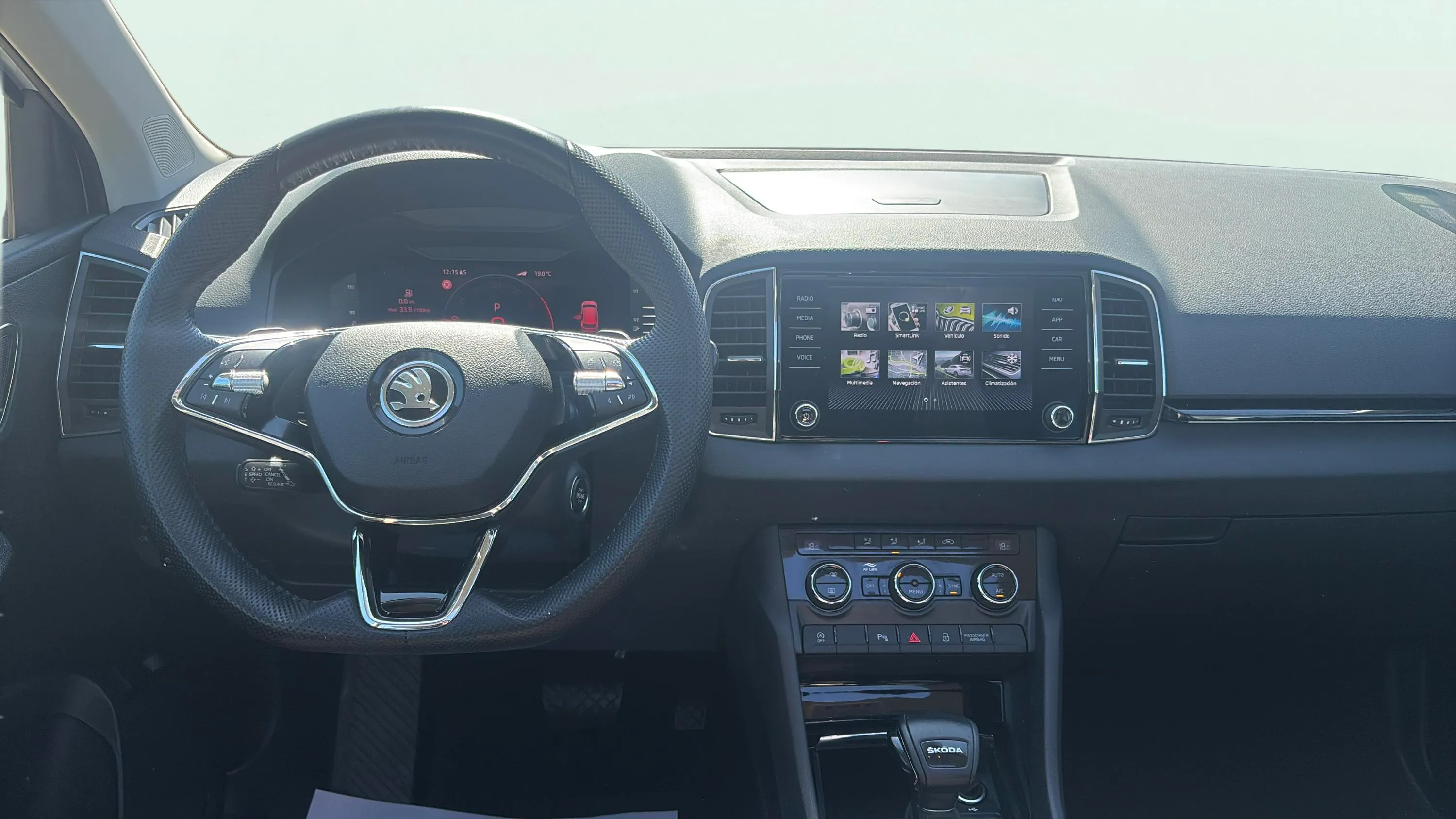 Škoda Karoq 1.5 TSI DSG ACT Ambition - foto 10