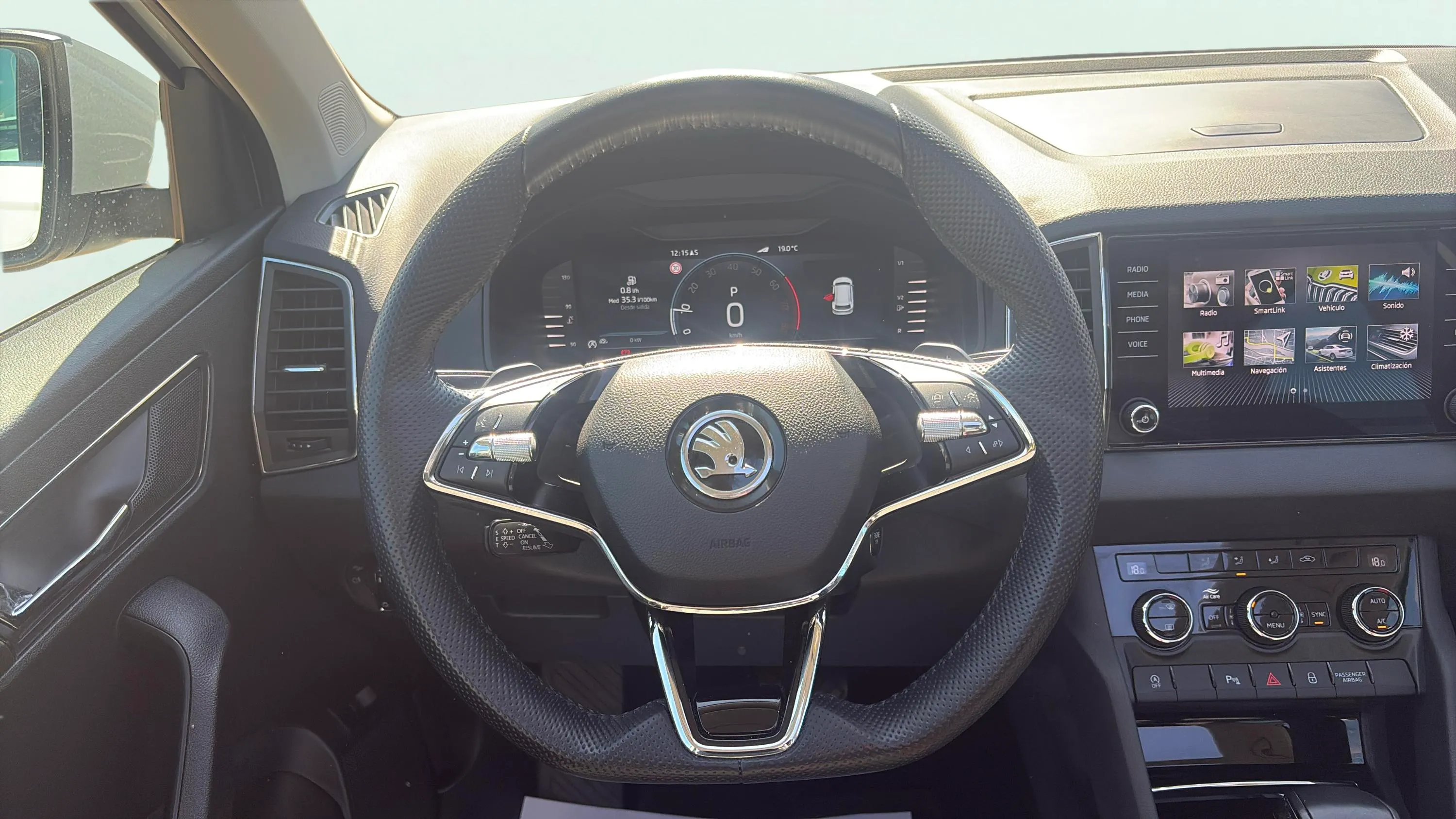 Škoda Karoq 1.5 TSI DSG ACT Ambition - foto 11