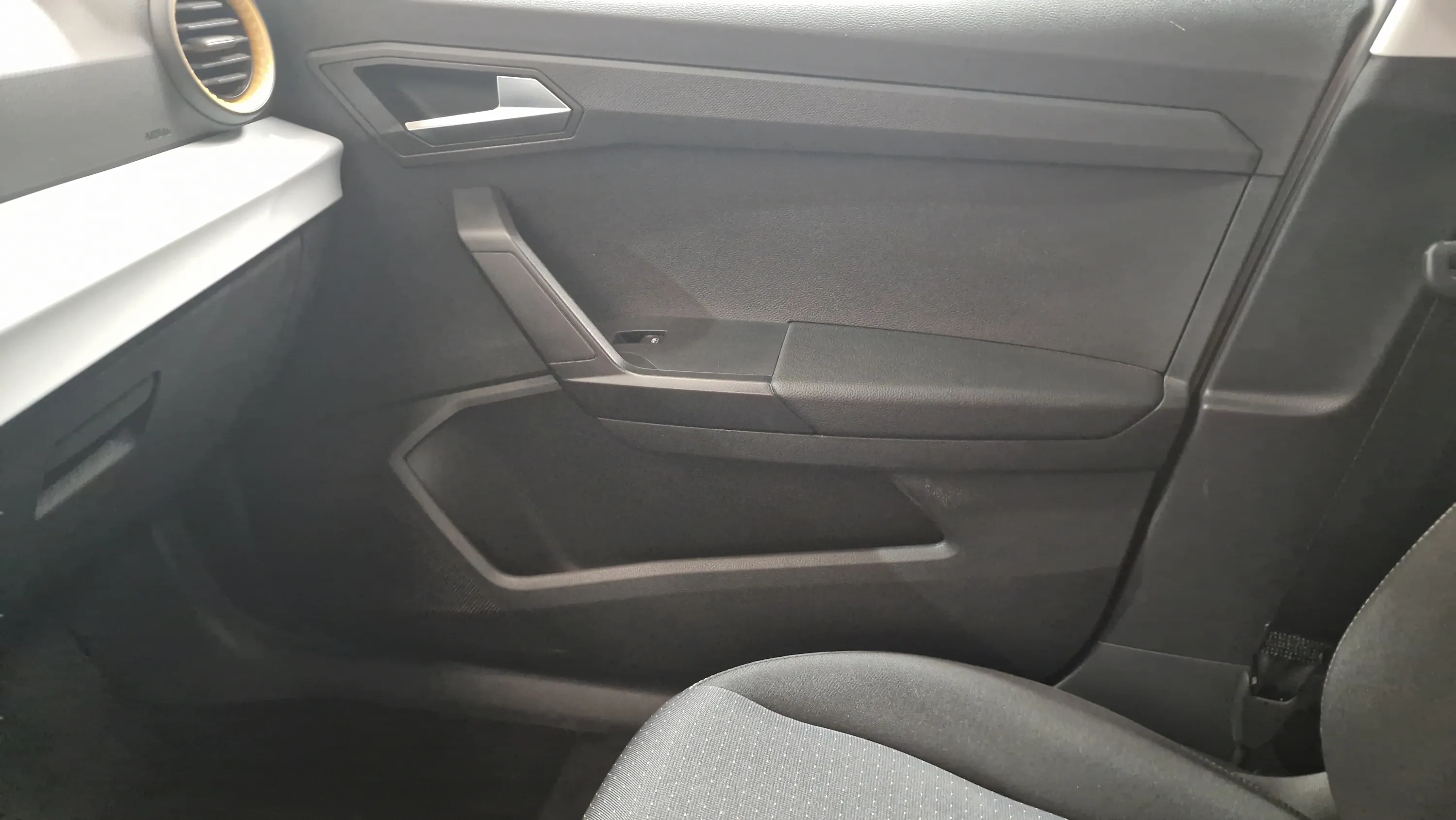 SEAT Arona 1.0 TSI DSG Style XL - foto 27