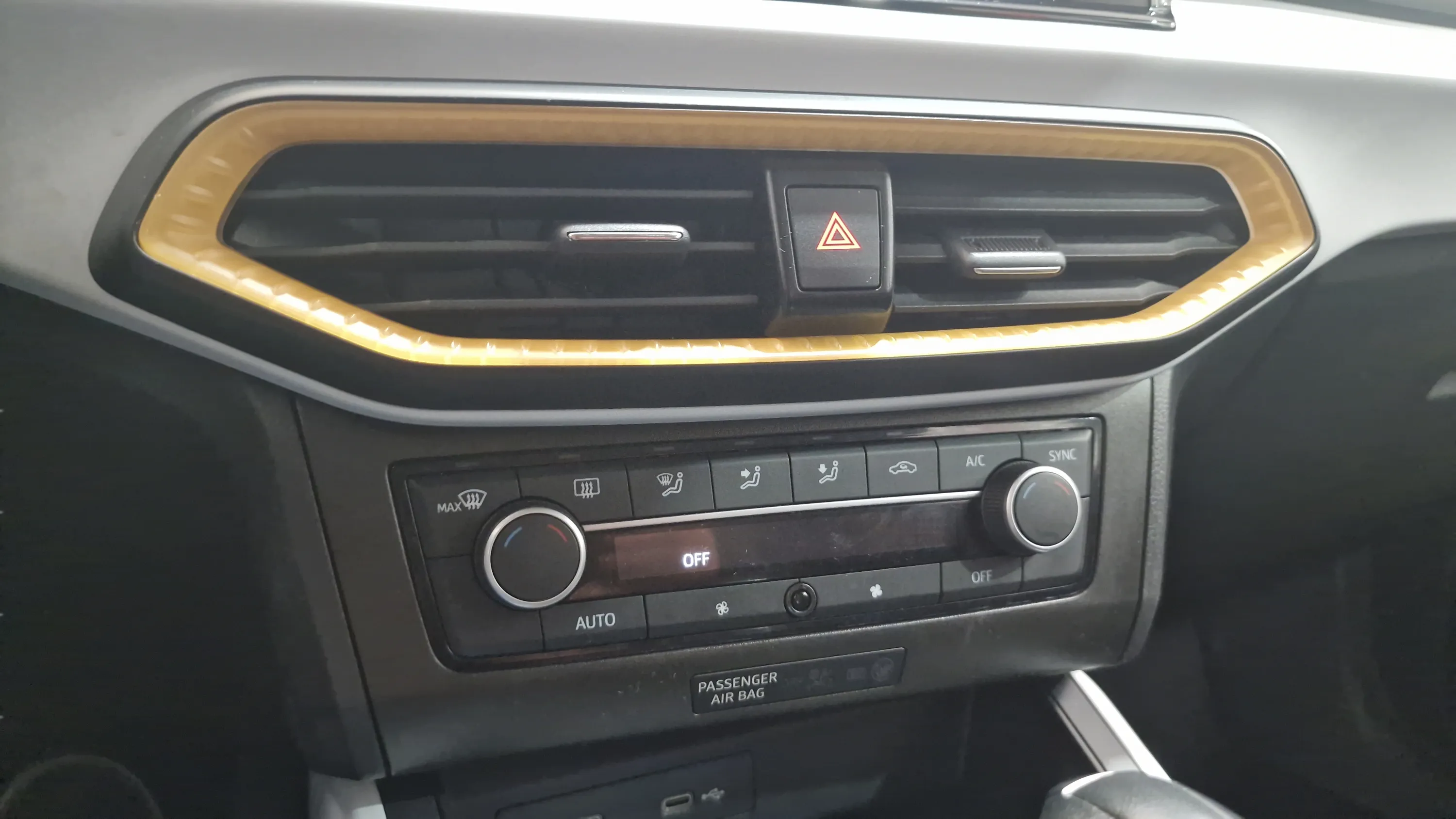 SEAT Arona 1.0 TSI DSG Style XL - foto 24