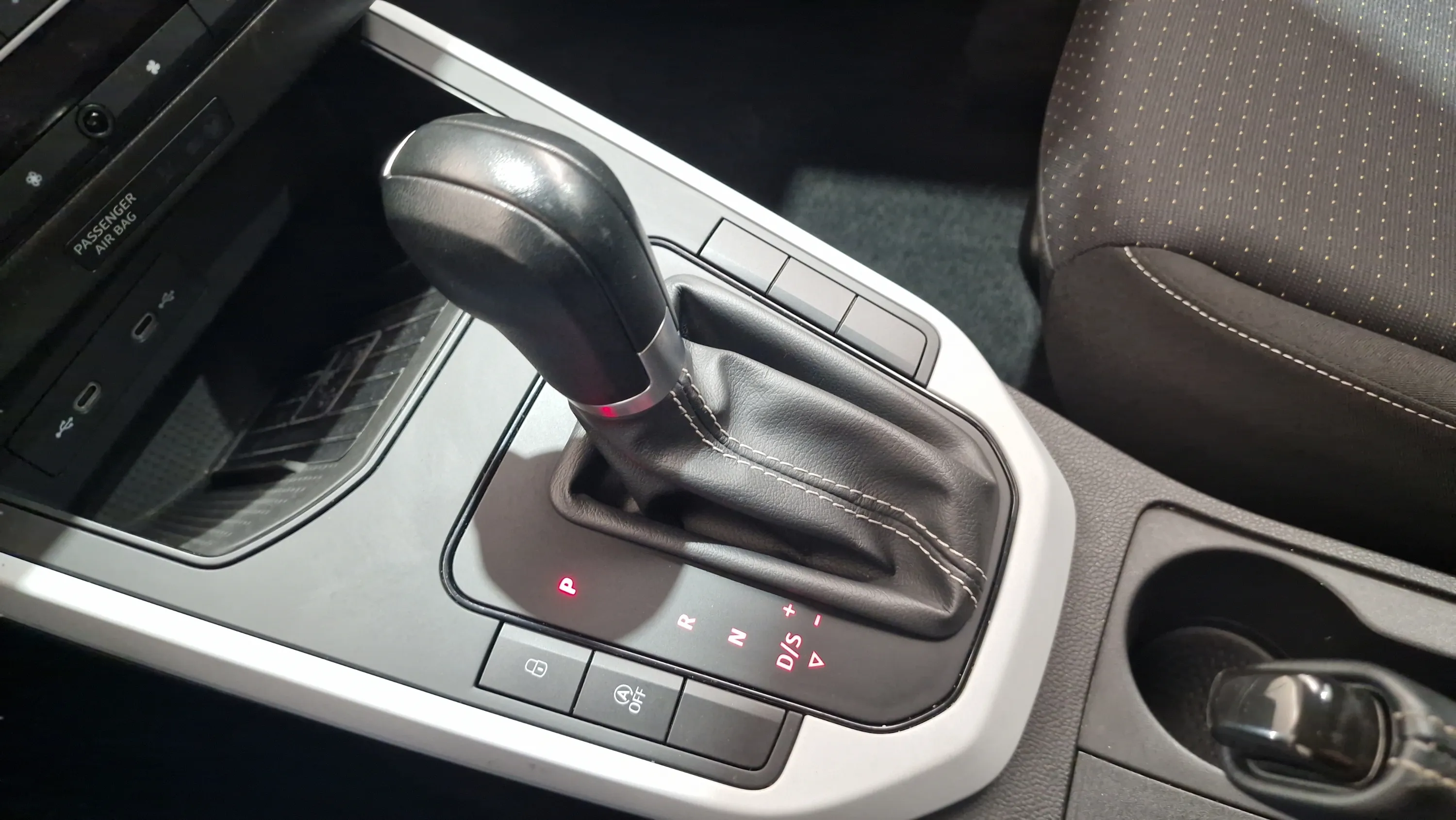 SEAT Arona 1.0 TSI DSG Style XL - foto 25