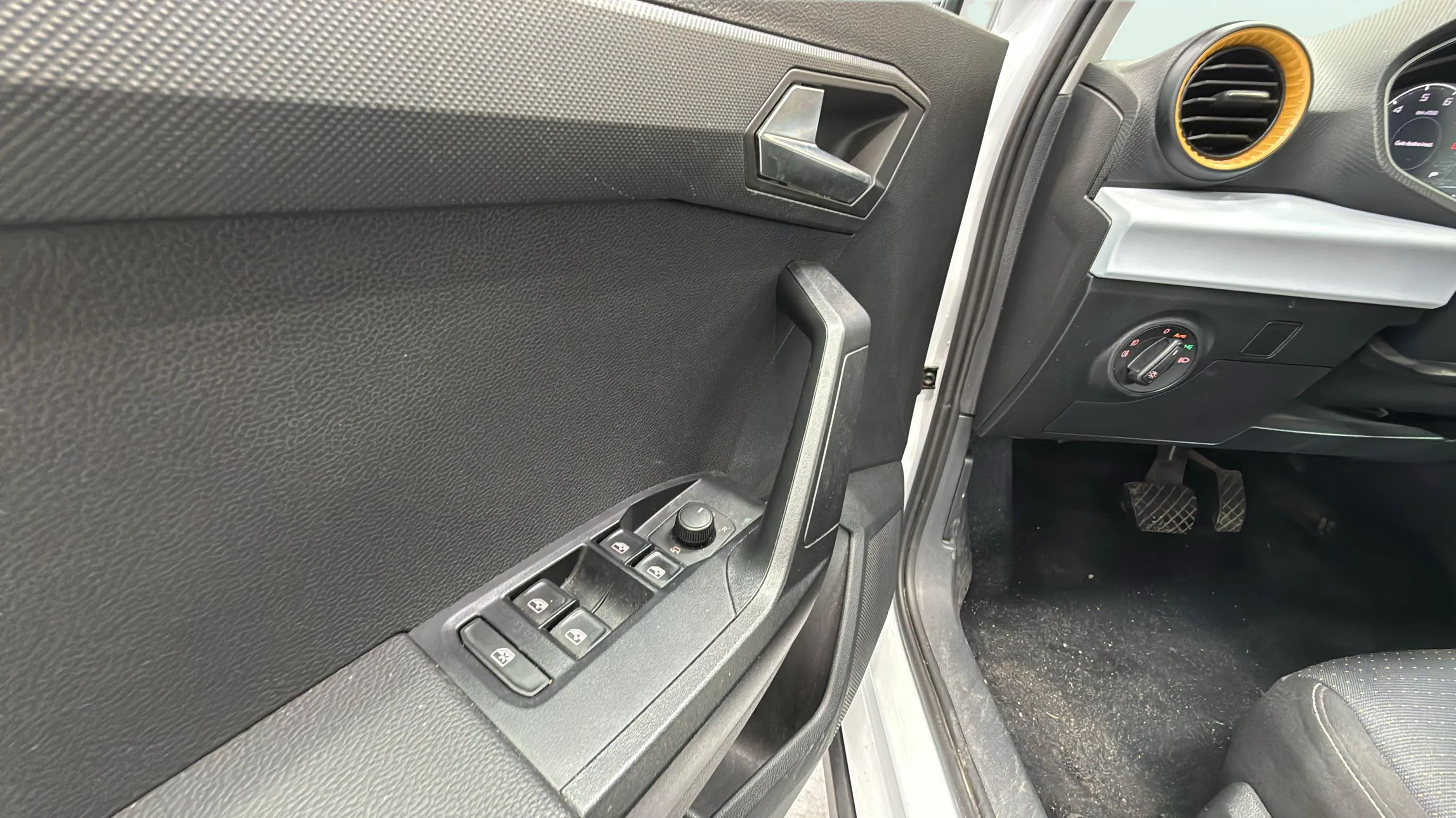 SEAT Arona 1.0 TSI DSG Style XL - foto 12