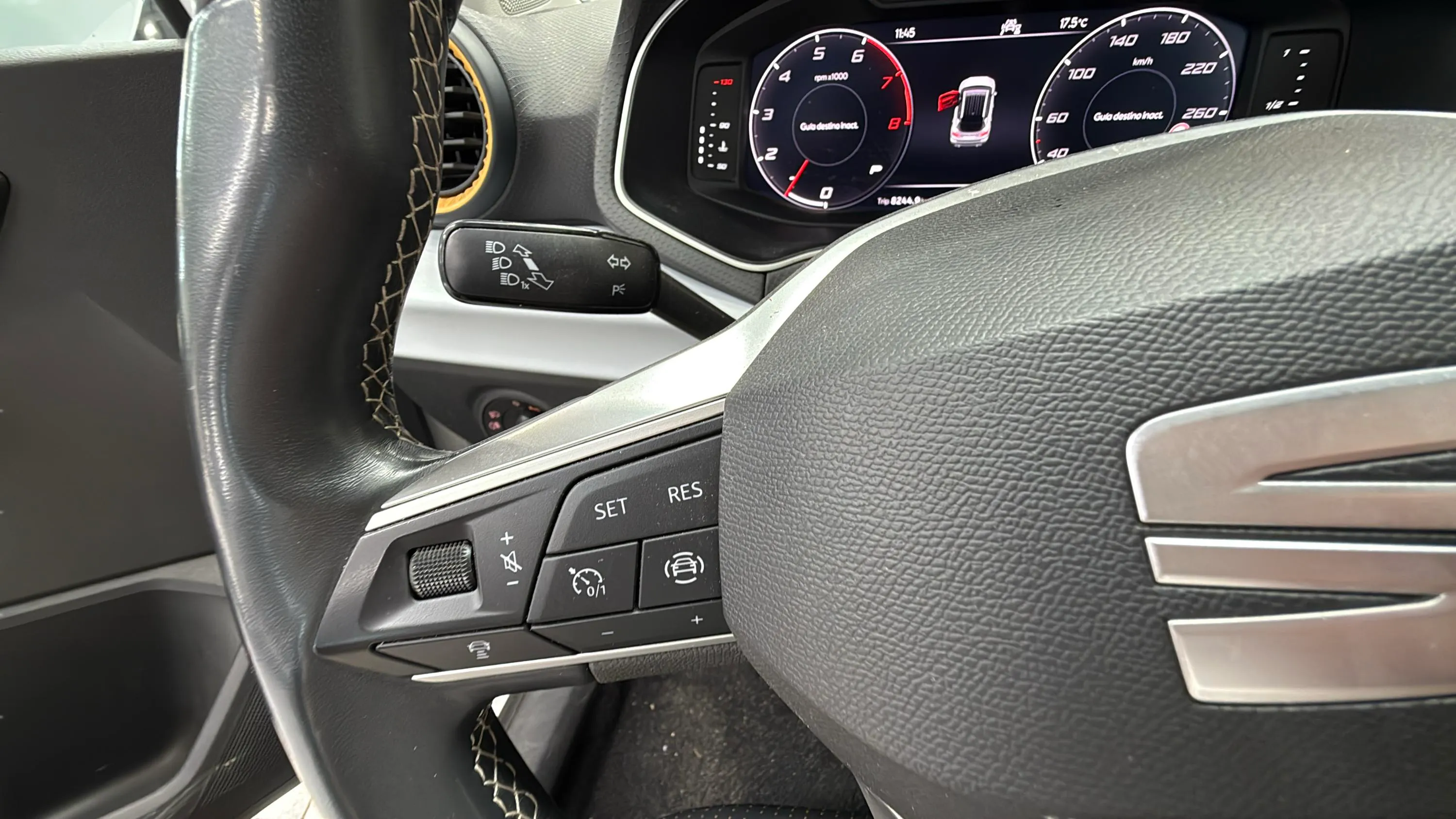 SEAT Arona 1.0 TSI DSG Style XL - foto 14