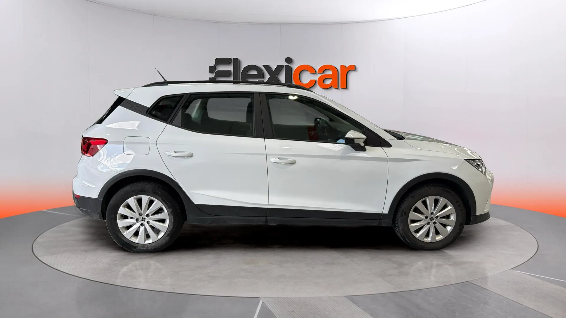 SEAT Arona 1.0 TSI DSG Style XL - foto 8