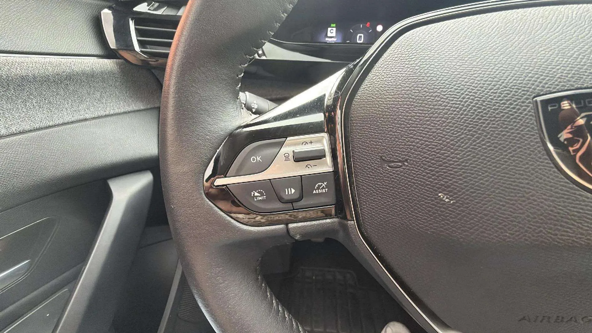 Peugeot 308 Allure PureTech 130 - foto 13