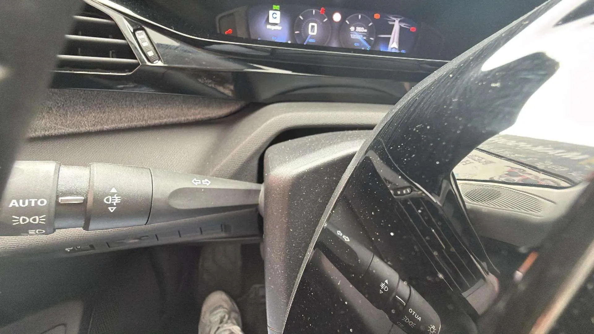 Peugeot 308 Allure PureTech 130 - foto 17
