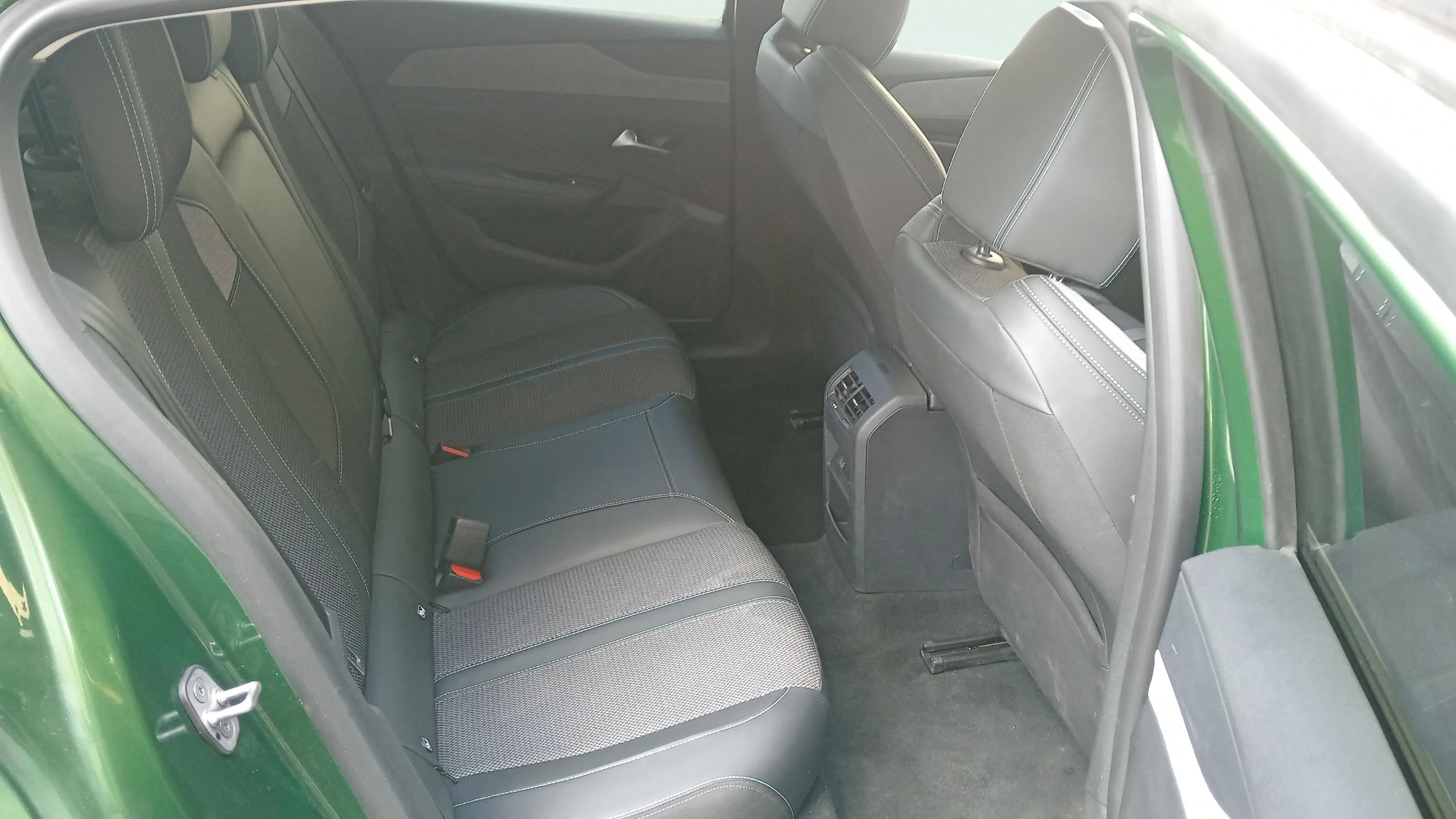 Peugeot 308 Active PureTech 130 - foto 19