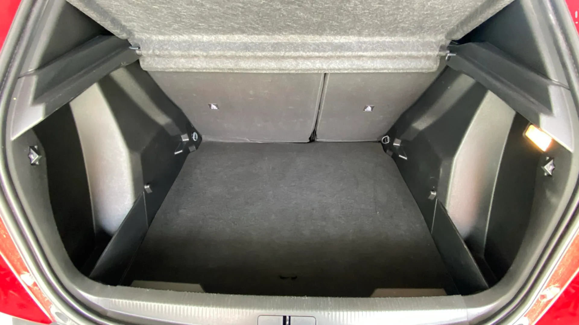 Peugeot 2008 Active PureTech 100 - foto 9
