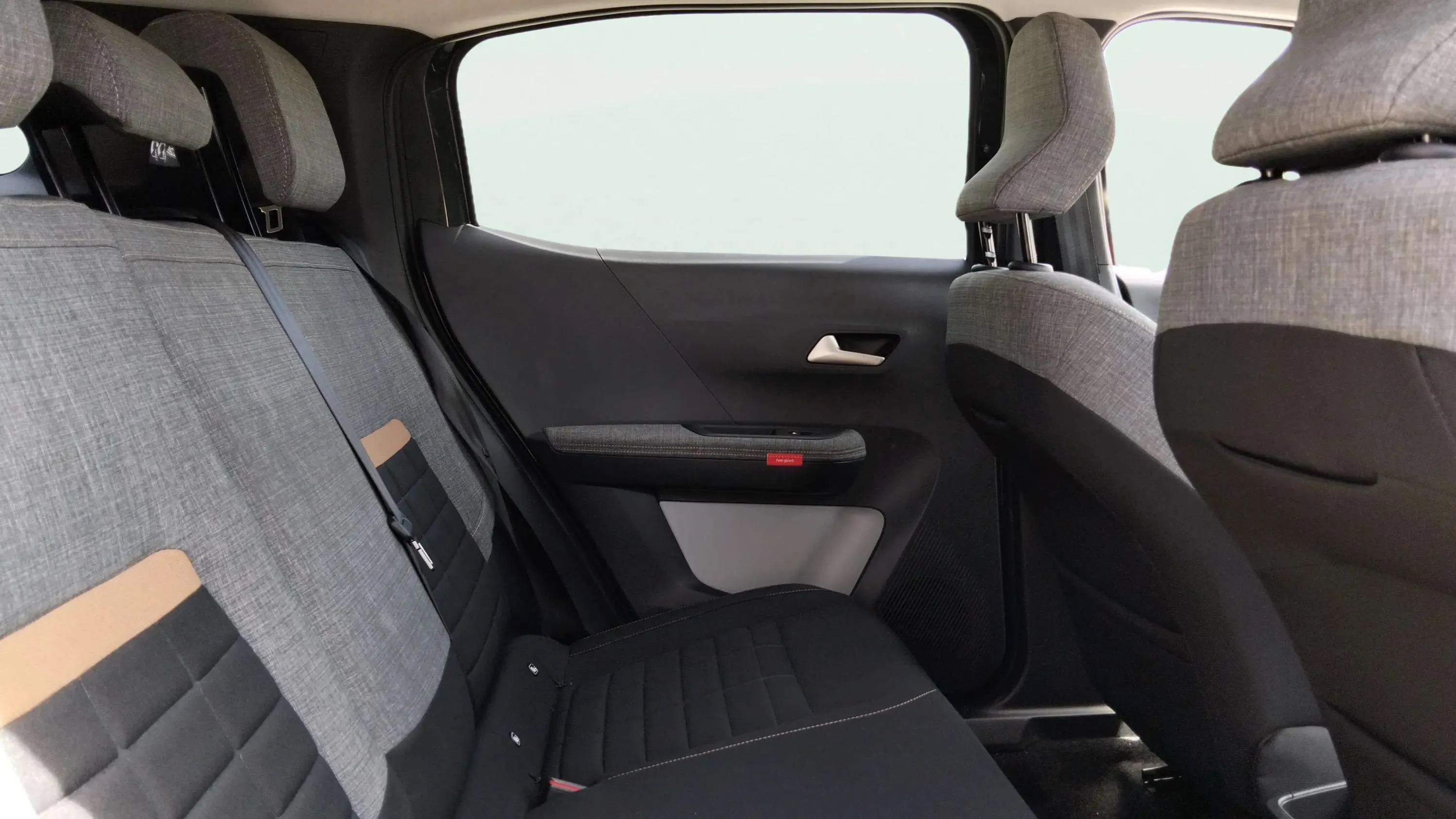 Citroën C3 Aircross Turbo BVM6 Plus - foto 9