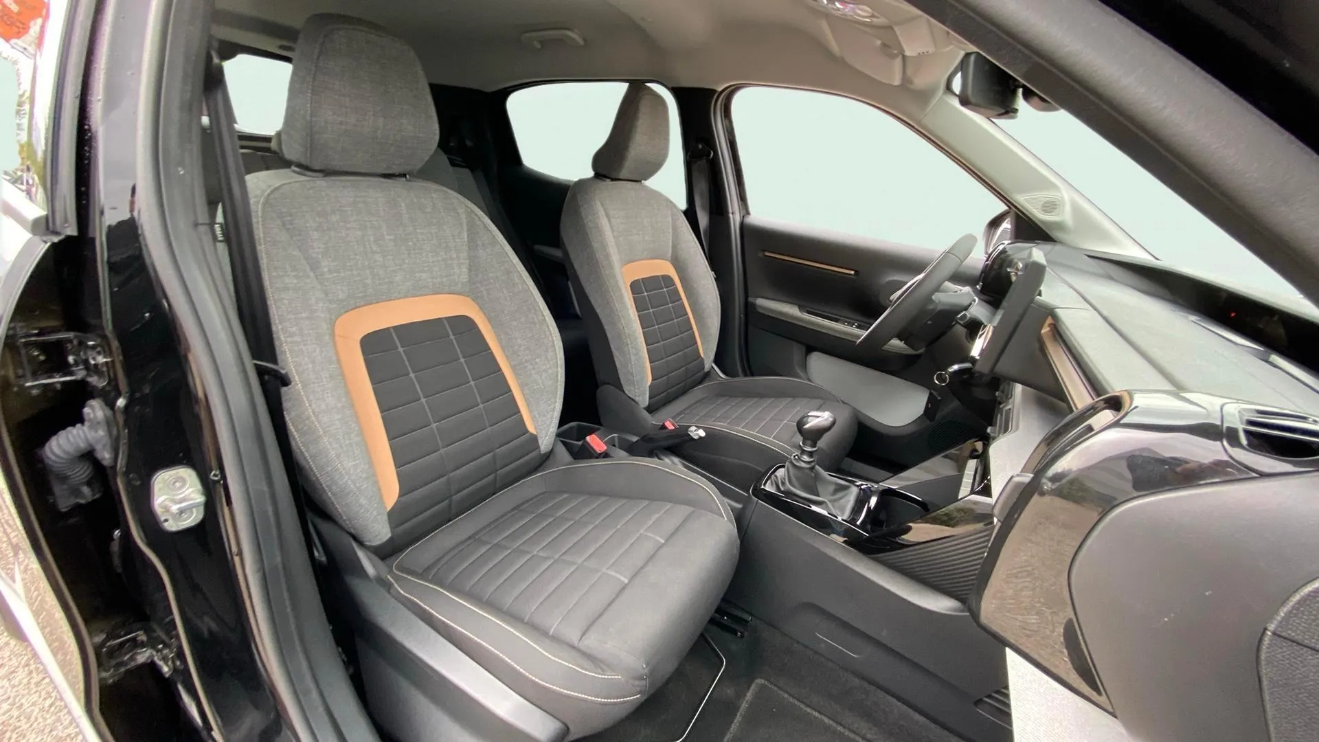 Citroën C3 Aircross Turbo BVM6 Plus - foto 19